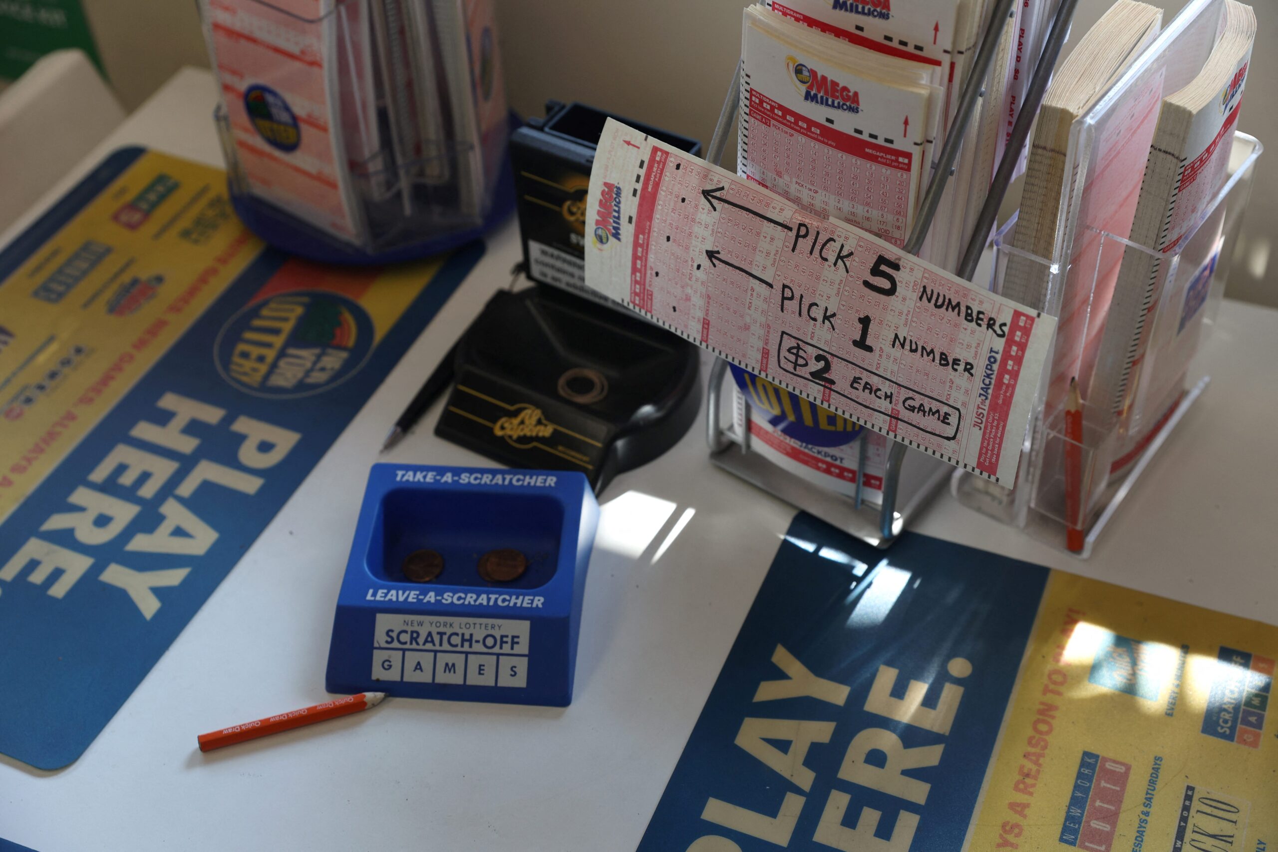 Mega Millions, jackpot, lottery, winning numbers, Mega Ball, Megaplier, how to play, ticket, drawing, cash payment, prize, winners, online lottery, Jackpocket, USA TODAY Network, Fernando Cervantes Jr.
