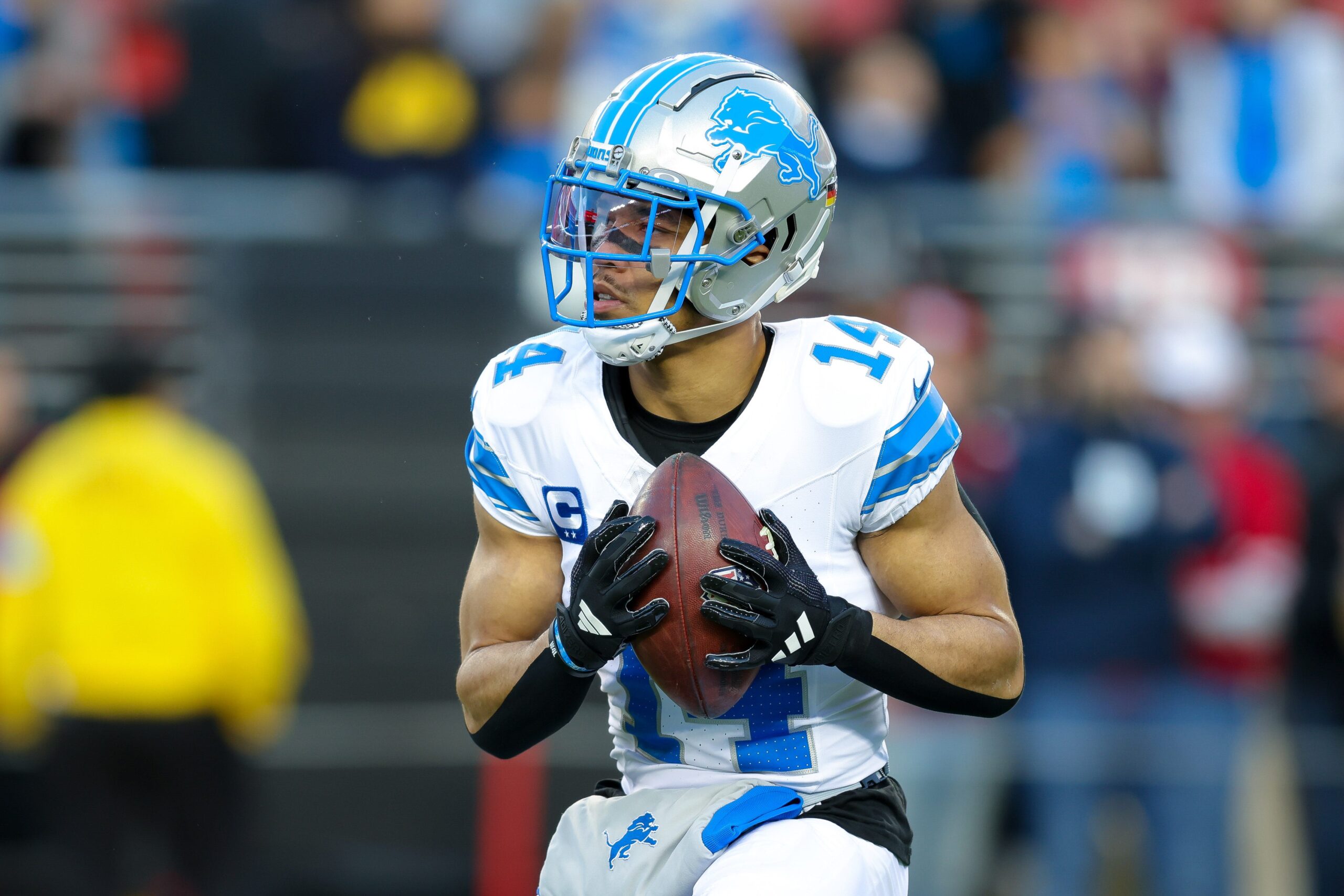 Amon-Ra St. Brown, Detroit Lions, Chicago Bears, Ben Johnson, NFL, free agency, salary cap, NFC North, Joe Thuney, Jonah Jackson, Drew Dalman, Dayo Odeyingbo, Grady Jarrett, NFL free agency, NFL salary cap, Lions, Bears, NFL offseason, St. Brown Podcast
