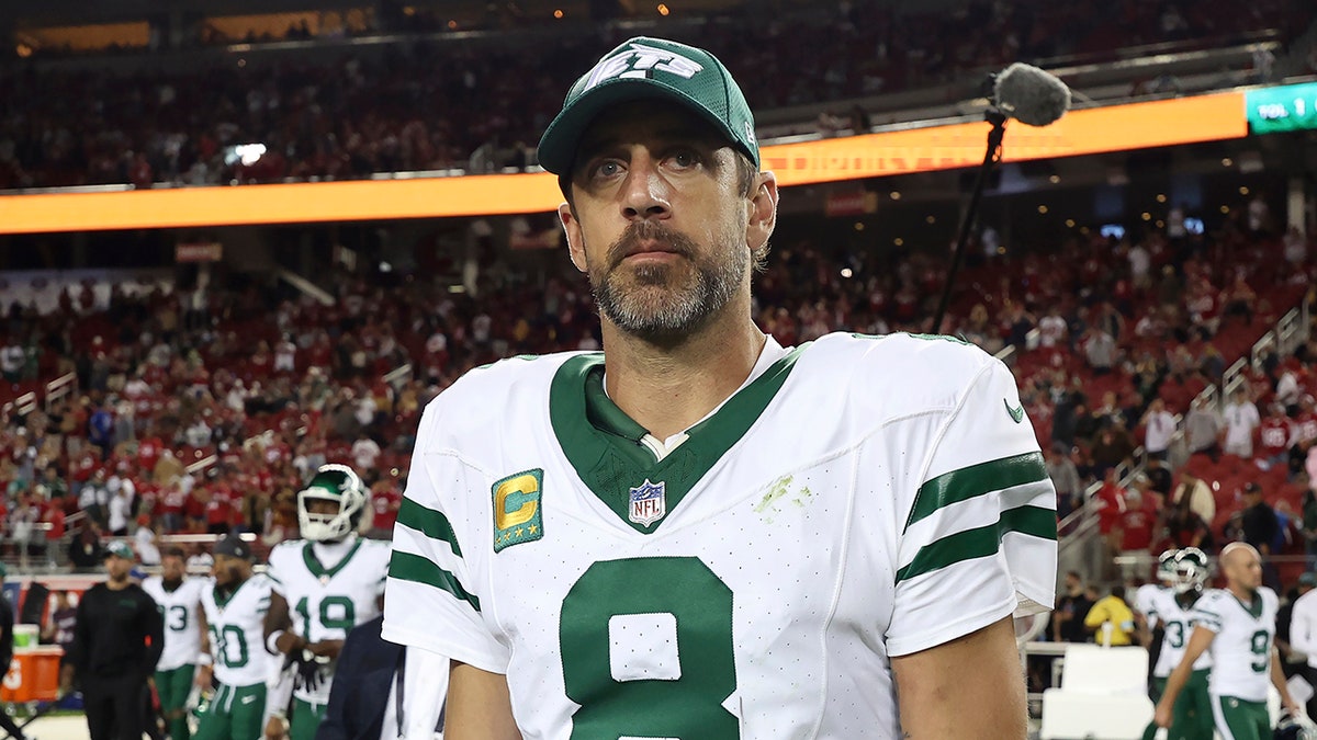 Aaron Rodgers, Brett Favre, Minnesota Vikings, New York Jets, Green Bay Packers, NFL, football, free agent, quarterback, J.J. McCarthy, Sam Darnold, Justin Fields, Aaron Jones, Justin Jefferson, Jordan Addison, T.J. Hockenson, NFL playoffs, sports news, Fox News Sports, NFL rumors, NFL free agency, transgender athletes, Will Cain Show
