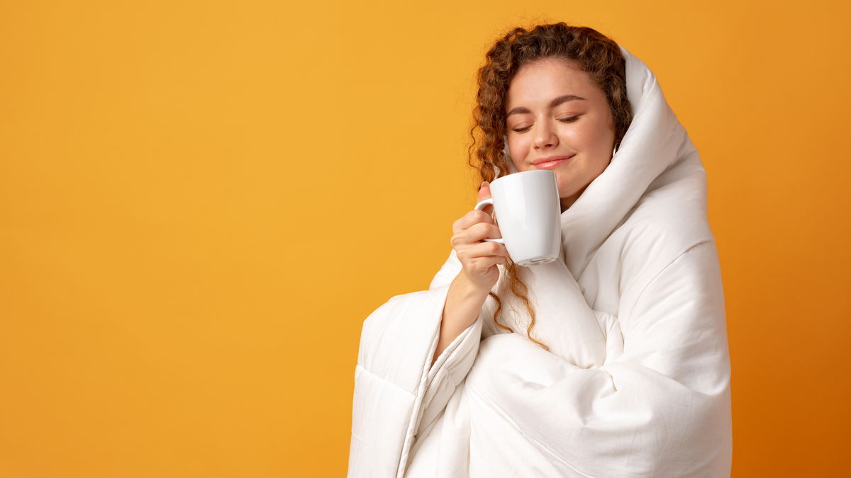 sleep drinks, natural sleep aids, bedtime routine, chamomile tea, tart cherry juice, warm milk, almond milk, decaffeinated green tea, melatonin, magnesium supplement, sleep supplements, L-theanine, GABA, relaxation, stress support, sleep and recover, Laird, calming botanicals, superfoods, herbal tea, The Republic of Tea, Magnesi-Om, Blossom, mental wellness, sleep latte, valerian root, Liquid I.V., Dream Water, sleep aid, electric milk frother, water carafe, hydration
