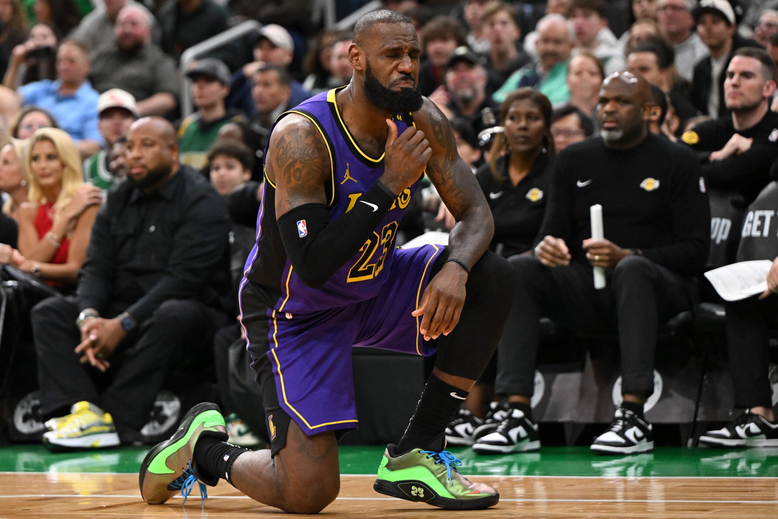 NBA, basketball, Lakers, LeBron James injury, Luka Dončić, Timberwolves, Julius Randle, Warriors, Jimmy Butler, Celtics, Kristaps Porziņģis, Cavaliers, Bucks, Giannis Antetokounmpo, Pacers, Tyrese Haliburton, Heat, NBA playoffs, Western Conference, Eastern Conference, NBA Week 20, 2024-25 NBA season, NBA standings, NBA power rankings
