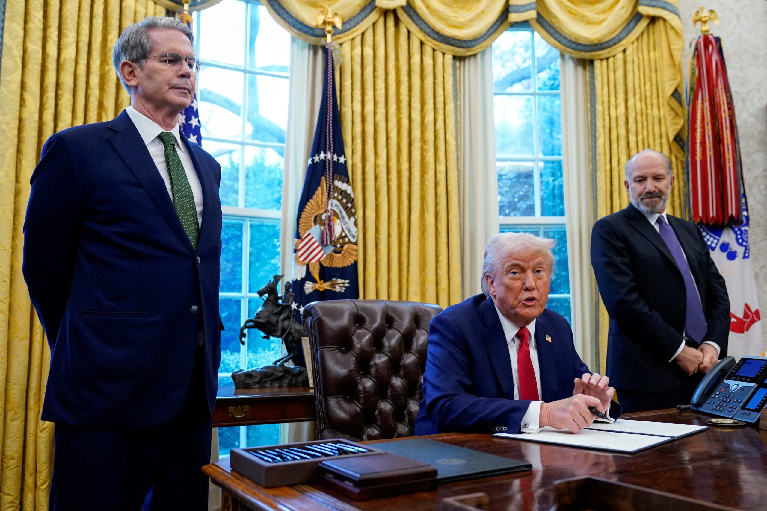 consumer sentiment, US economy, Donald Trump, University of Michigan survey, economic outlook, inflation, tariffs, personal finance, stock market, economic policy, consumer expectations, Joanne Hsu
