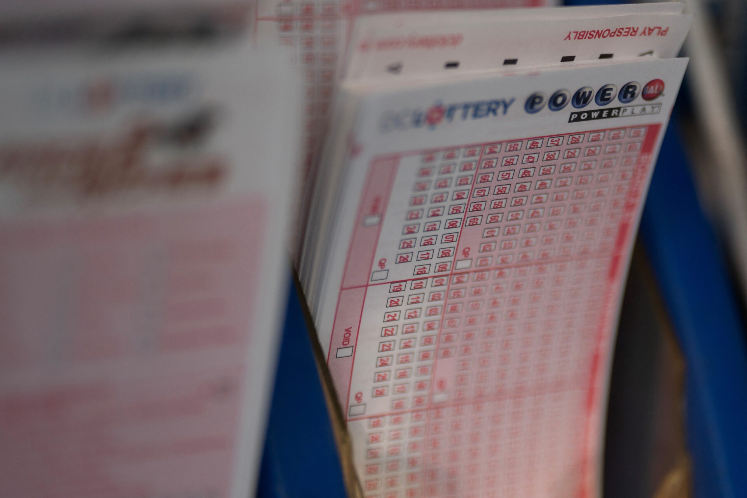 Powerball, lottery, jackpot, winning numbers, Powerball drawing, lottery tickets, Power Play, Jackpocket, USA TODAY, lottery results, how to play Powerball, March 15, March 16, lottery winners, quick pick, cash prize, lottery courier, Fernando Cervantes Jr.
