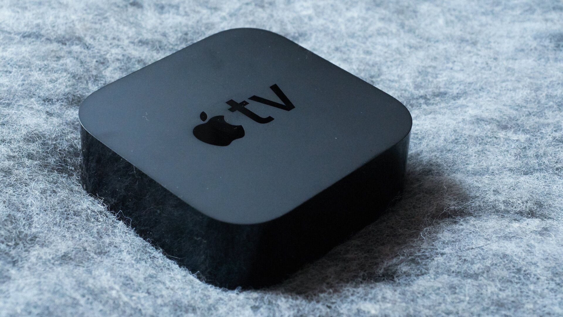 Apple TV, third-generation, CBS All Access, Paramount+, app support, YouTube, streaming, AirPlay 2, Chromecast with Google TV, device compatibility, ViacomCBS, Google, iOS, iPhone, iPad, Apple TV 4K, Apple TV HD, tech news, streaming devices, Gizmodo
