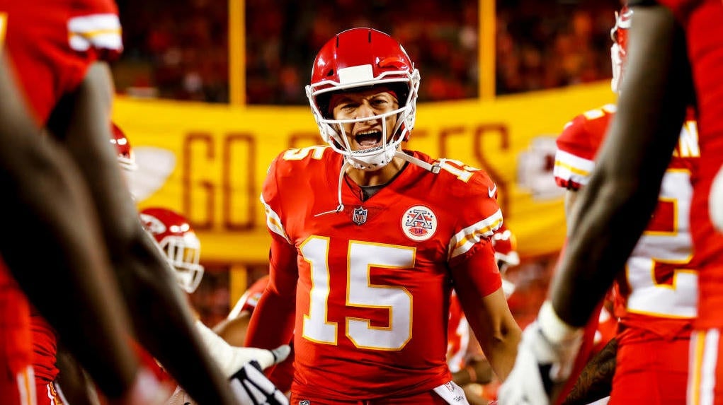 Super Bowl LV, streaming, CBS, Kansas City Chiefs, Tampa Bay Buccaneers, cord-cutters, streaming services, free streaming, CBS Sports app, Yahoo Sports app, ESPN Deportes, NFL app, Hulu with Live TV, YouTube TV, FuboTV, Sling TV, streaming devices, Chromecast with Google TV, Apple TV 4K, Nvidia Shield TV, 4K TV, Sony X900H, TCL 6-Series, LG CX, Vizio OLED, air fryer, Ninja air fryer, Super Bowl 2021
