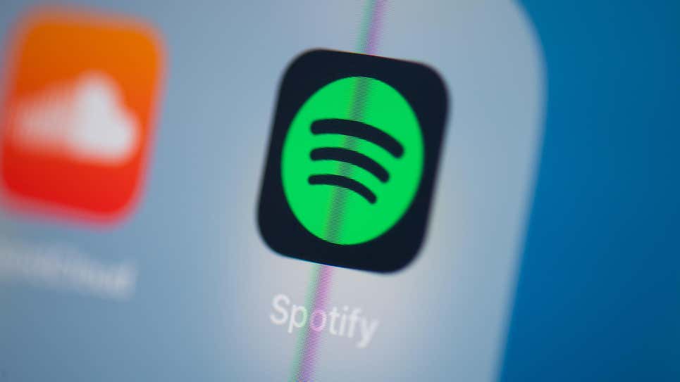 Spotify, audiobooks, Findaway, Audible, streaming music, podcasts, audiobook creation, audiobook distribution, digital audio, audio content, Nir Zicherman, Google Play Store, audiobook subscriptions, audiobook royalties, independent authors, audio platform
