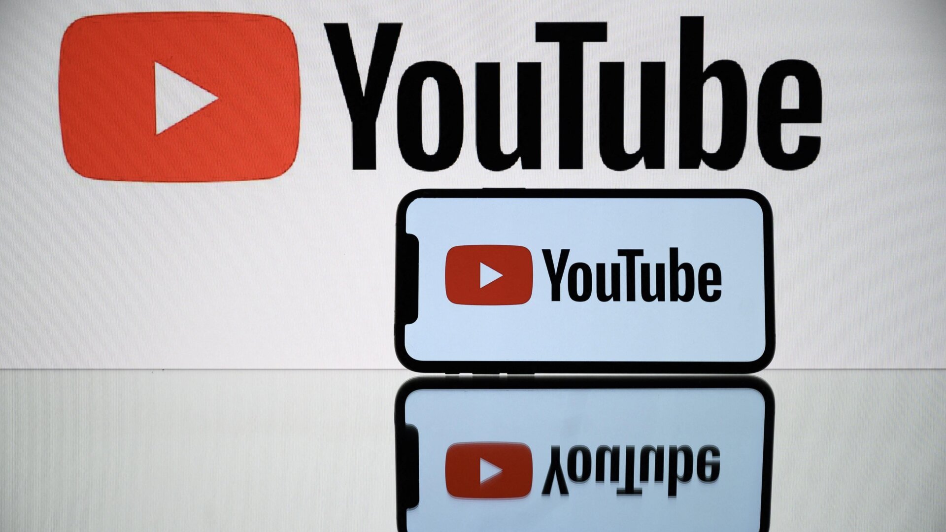 Roku, YouTube, YouTube TV, Google, streaming, agreement, deal, app store, carriage dispute, anti-competitive, search results, smart TV, multi-year extension
