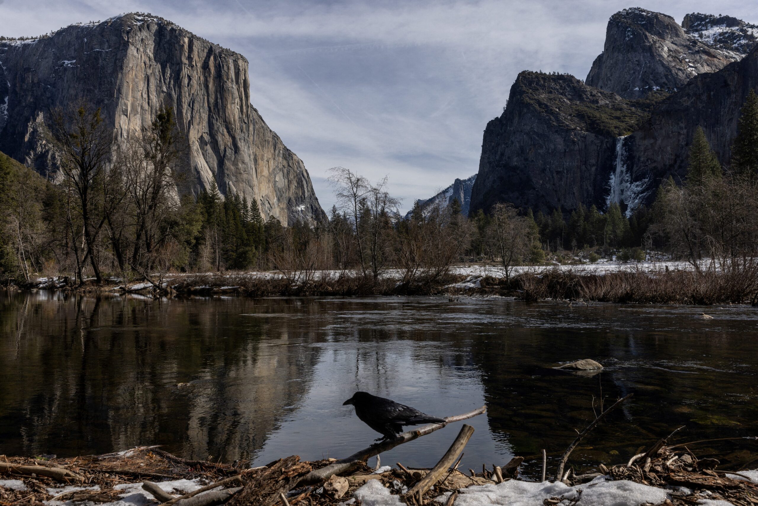 Yosemite rockslide, El Portal Road closure, Highway 140 closure, Yosemite National Park, California road closure, winter road conditions, alternate routes Yosemite, Highway 41 Yosemite, Highway 120 Yosemite, tire chains required, National Park Service, NPS, Midpines, El Portal, Briceburg, Julia Gomez, USA TODAY
