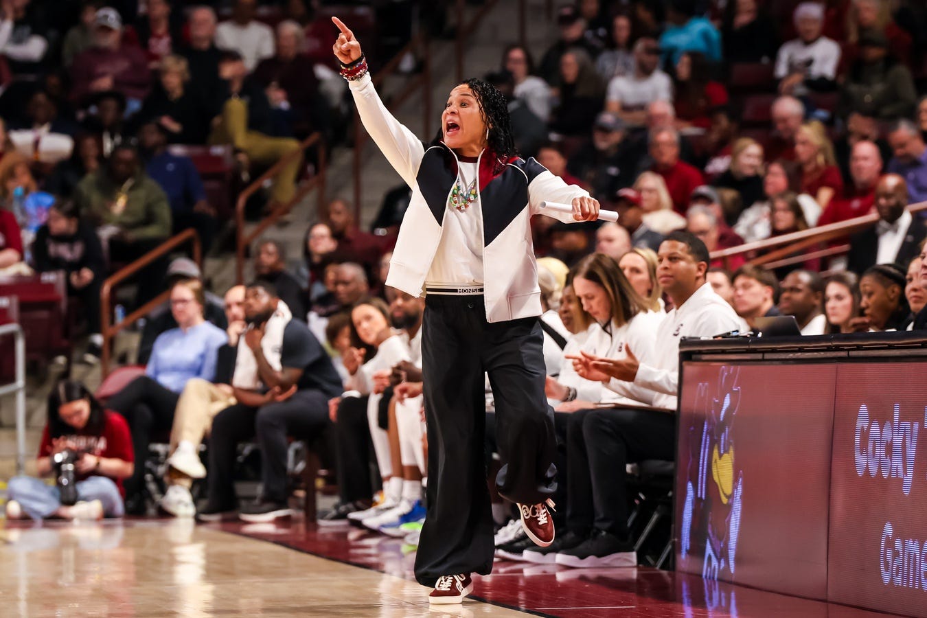 Womens March Madness, Dawn Staley, Kim Rosamond, South Carolina womens basketball, Tennessee Tech womens basketball, NCAA Tournament, Dolly, Dean, Champ, dogs, NCAA nameplates, tournament preview, how to watch, TV channel, live stream, bracket breakdown, best games, players to watch
