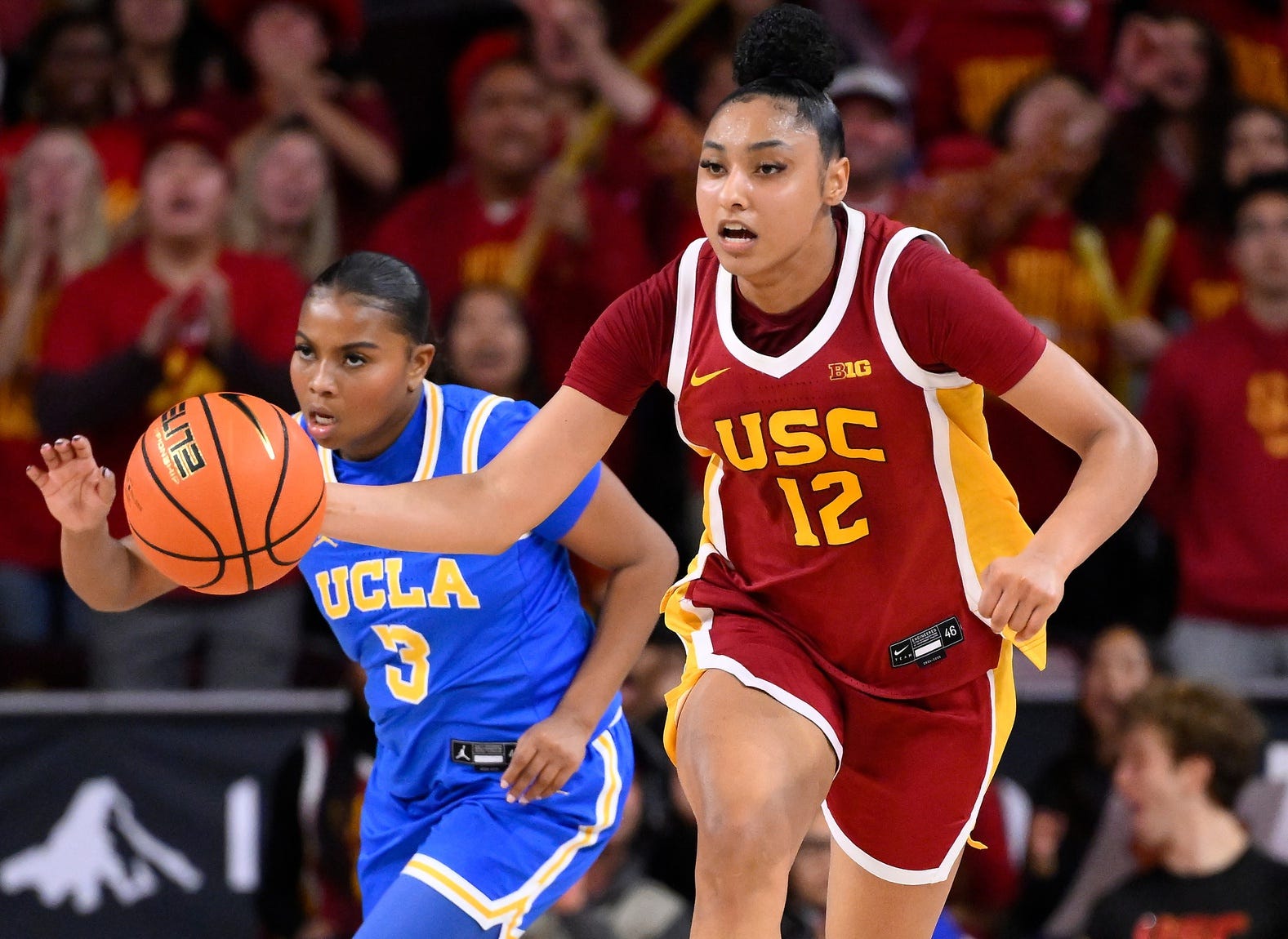 womens college basketball, mens college basketball, NCAA Tournament, basketball rules, game format, quarters vs halves, free throws, media timeouts, rule differences, NCAA, WNBA, NBA, FIBA, Jay Bilas, Ken Pomeroy, Adolph Rupp
