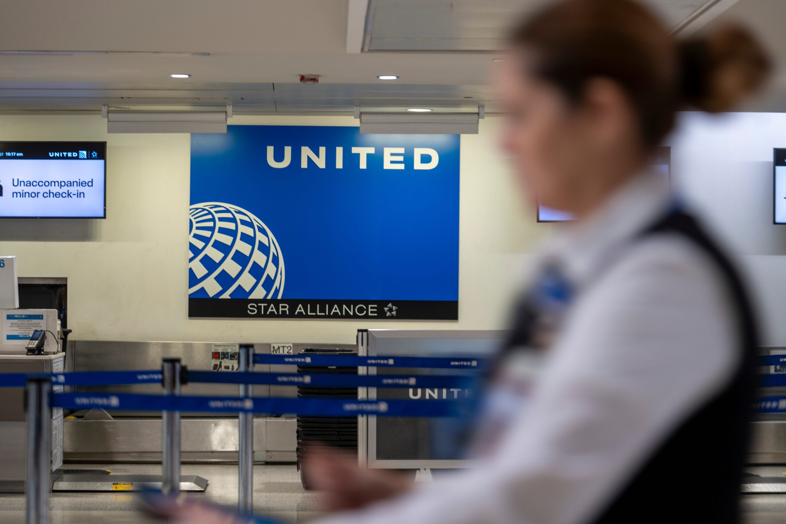 United Airlines, antisemitism, flight incident, Yisroel Liebb, Jacob Sebbag, lawsuit, Tulum, Houston, bathroom, pilot, Department of Homeland Security, CBP, TSA, detainment, religious discrimination, Jewish, arrest threats, emotional distress, missed flight, American citizens
