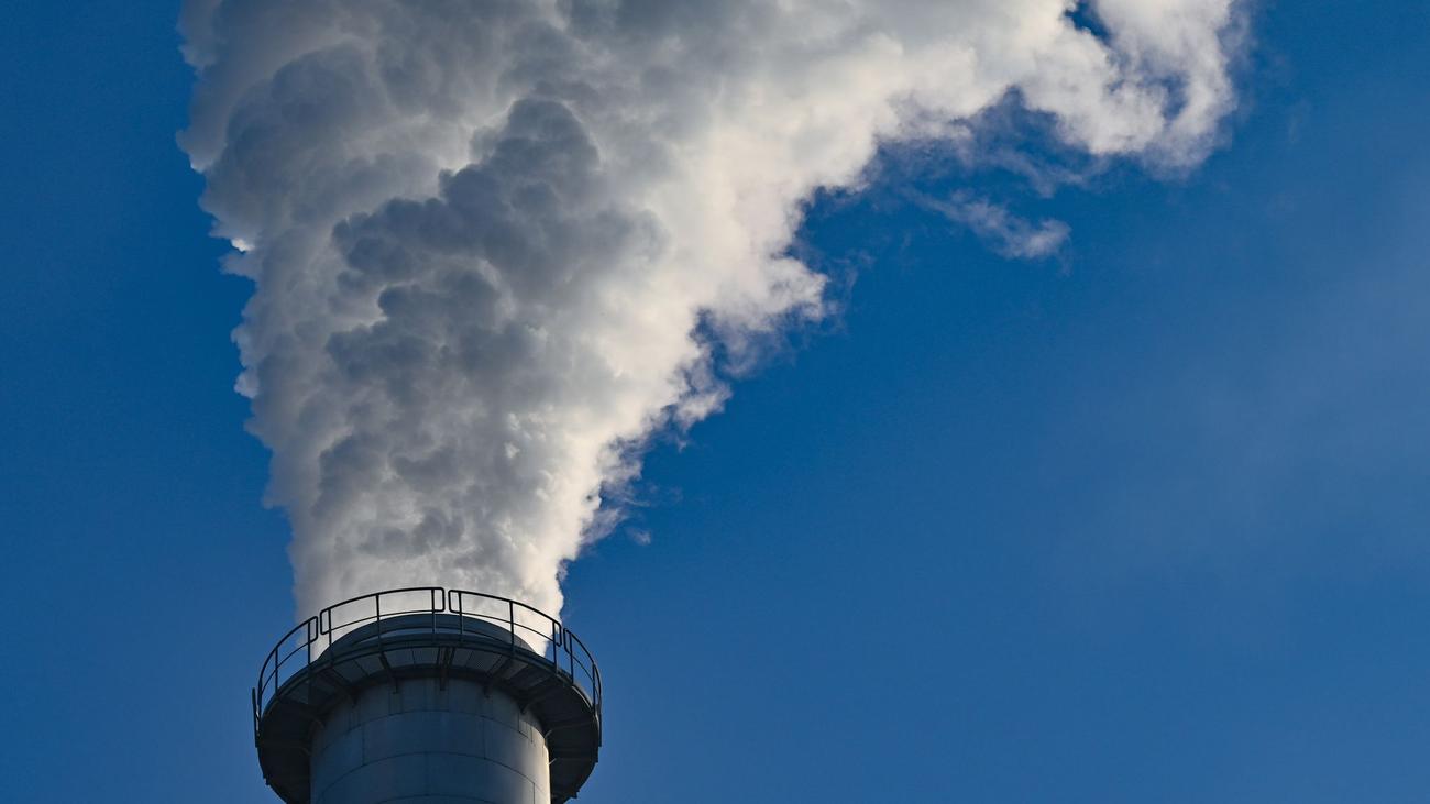 CO2-Speicherung, Kohlendioxid, Klimaschutz, Hessen, Untergrundspeicherung, Dekarbonisierung, Bundesregierung, Landesentwicklungsplan, Umweltministerium, Ingmar Jung, Opt-in-Klausel, Greenpeace, Erneuerbare Energien, Klimaneutralität, Geologie
