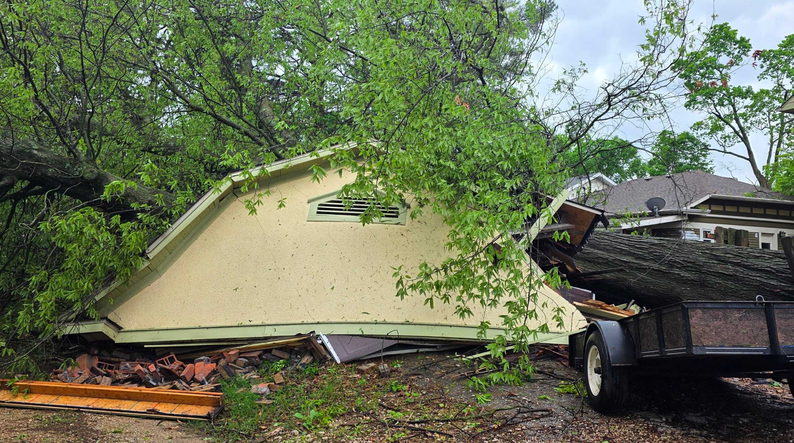 Severe weather, storms, thunderstorms, tornado, hail, flooding, Oklahoma, Texas, Tennessee, Kentucky, California, Northeast, Mid-Atlantic, Appalachians, Southeast, rainfall, wind gusts, weather forecast, Storm Prediction Center, National Weather Service, weather alerts, travel delays, RiverBeat Music Festival, Oklahoma City, record rainfall, flash flood, Jana Hayes, AccuWeather, Los Angeles, Ventura, Santa Barbara
