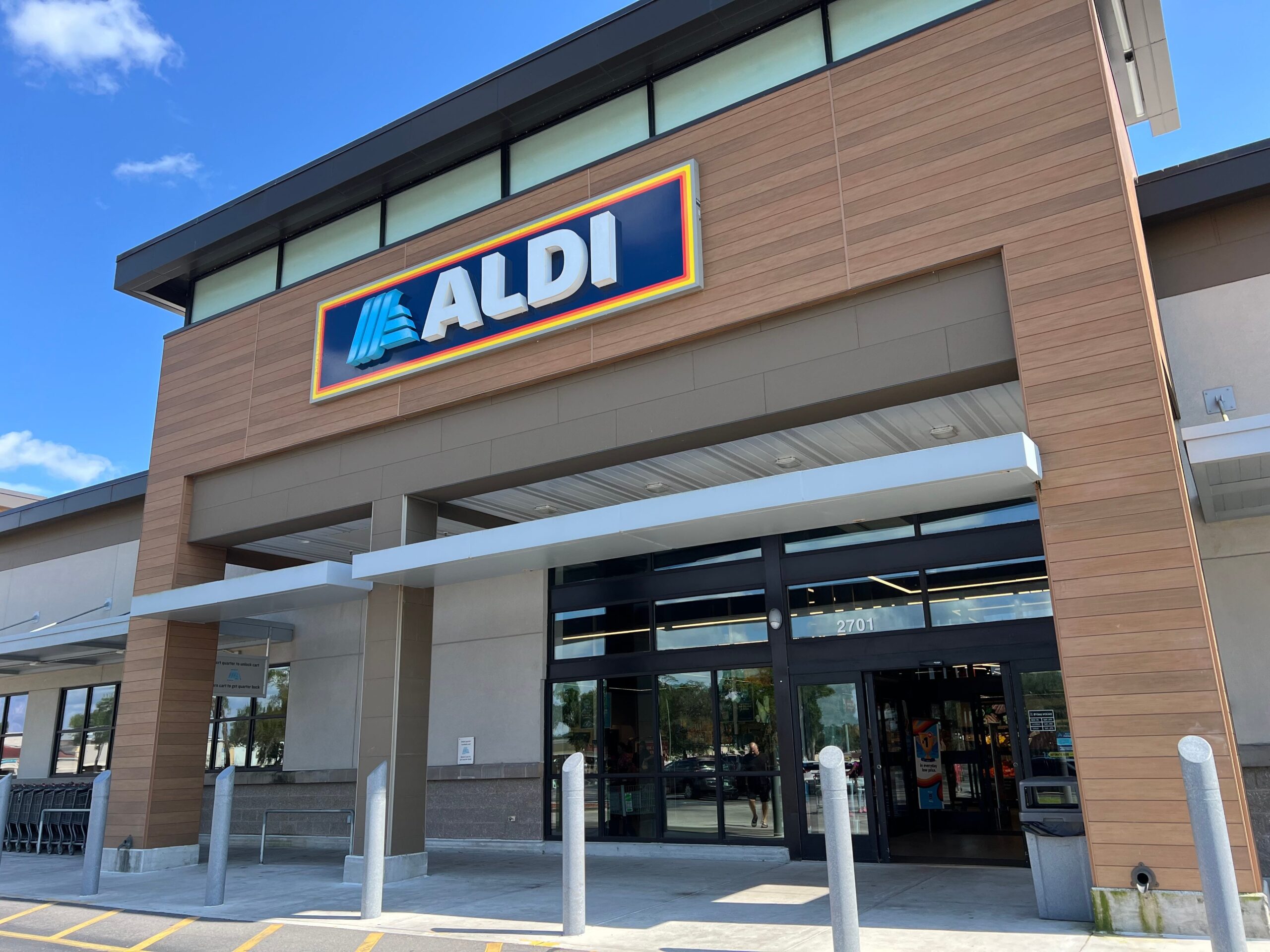 Aldi, Aldi expansion, Aldi new stores, Aldi 2025, Aldi growth plan, Aldi Winn-Dixie, Aldi Harveys Supermarket, grocery stores, discount grocery, retail, store openings, Southeastern Grocers, C&S Wholesale Grocers, Las Vegas Aldi, Aldi West Coast expansion, Aldi store count
