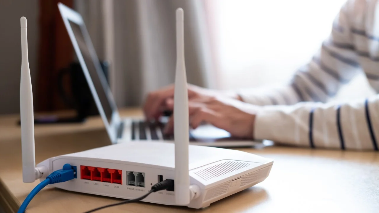 router rental, router buying guide, ISP router, best router, wifi router, modem rental, network hardware, internet service provider, comcast router, spectrum router, cox router, wifi performance, router comparison, router setup, network security, parental controls, mesh wifi, wifi troubleshooting, router updates, router support

