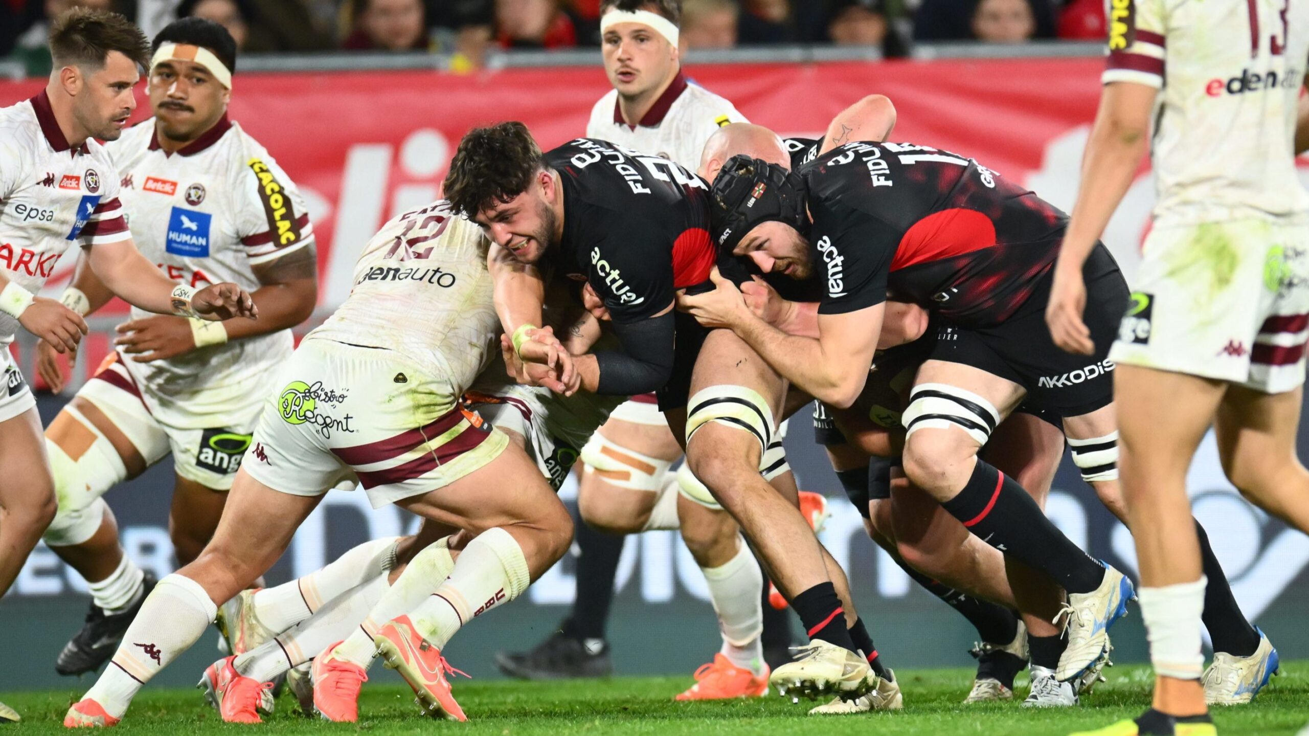 rugby, Union Bordeaux-Bègles, UBB, Stade Rochelais, Champions Cup, Yannick Bru, Stade Toulousain, Top 14, rugby match, rugby analysis, rugby news, rugby France, rugby Europe, maul, ruck, turnovers, unforced errors, Chaban-Delmas
