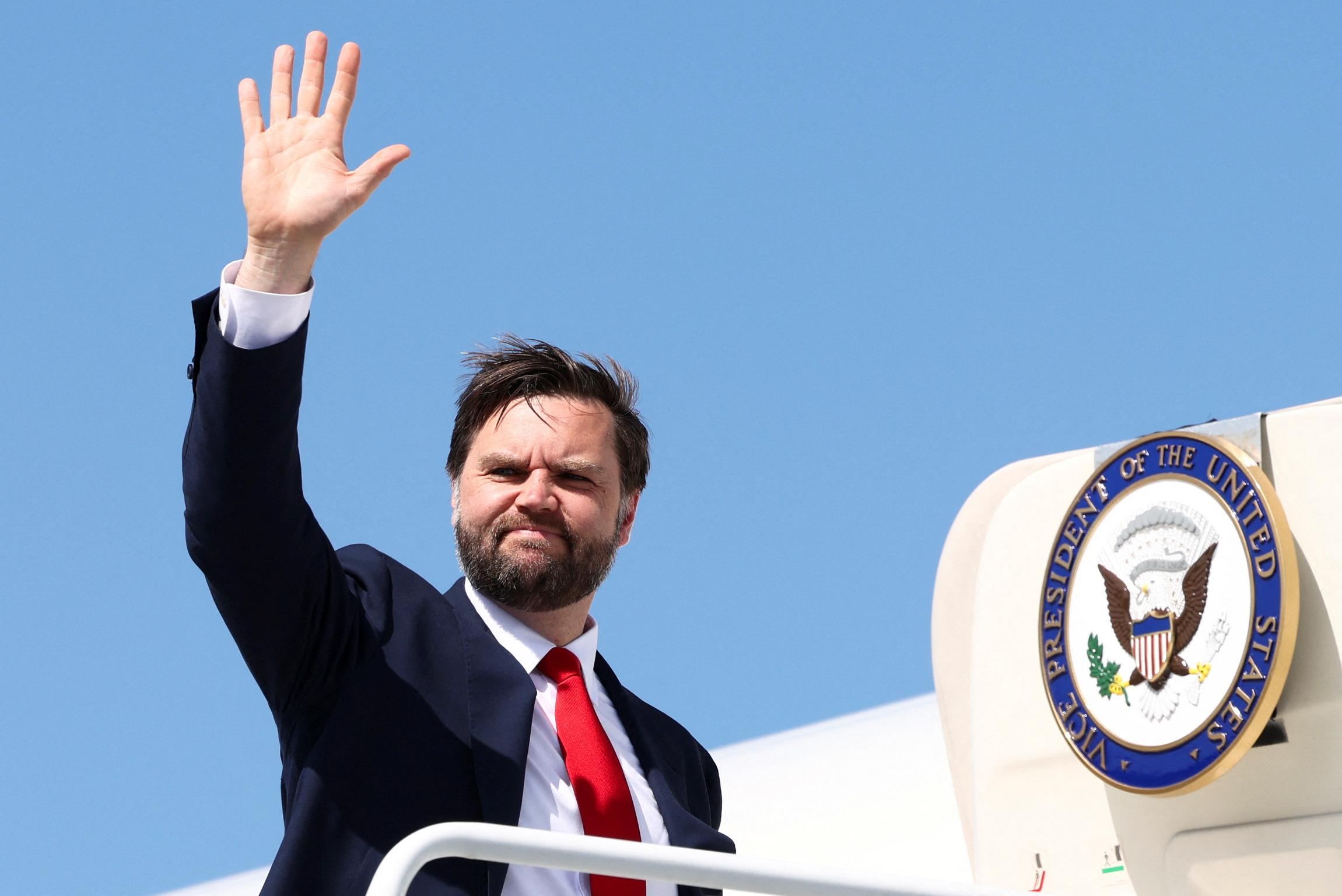 Marco Rubio, JD Vance, Germany, AfD, Alternative for Germany, right-wing extremism, German government, Berlin Wall, political criticism, East Germany, German establishment, X (formerly Twitter)
