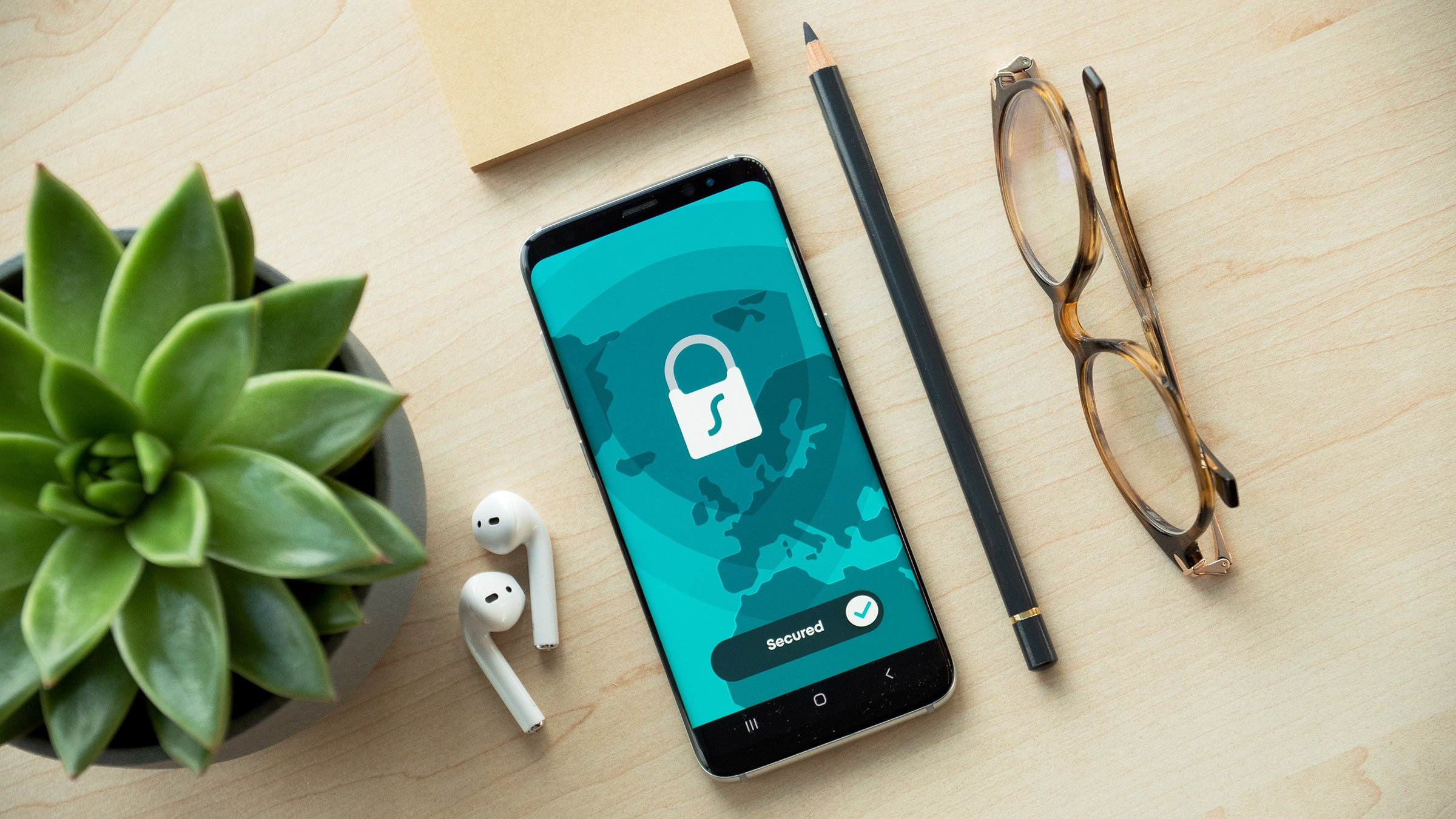 password manager, password security, data breach, password cracking, weak passwords, reused passwords, unique passwords, random passwords, password storage, World Password Day, free password manager, paid password manager, password generation, auto form-filling, two-factor authentication, multi-device support, Bitwarden, KeePass, KeePassXC, browser-based password manager, Google Password Manager, Apple Passwords, Firefox password manager, Microsoft Edge password manager, iCloud Keychain, password sharing, YubiKey, 2FA authenticators, data dump alerts, travel vault, best password managers, password protection, online security, password safety, password tips, password guide
