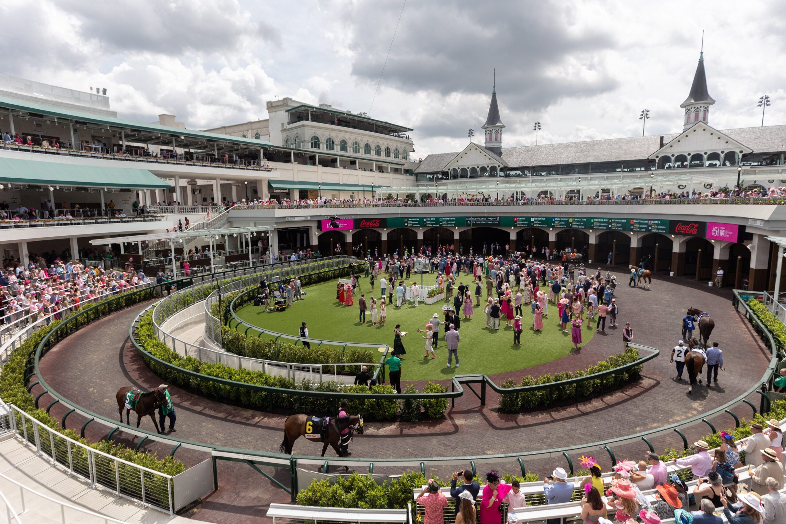Kentucky Oaks, Kentucky Derby, Livvy Dunne, Riders Up, Churchill Downs, Horse Racing, Gymnastics, Simone Biles, Good Cheer, Gina Miles, Grace Potter, Sports, Louisville, NIL, Horse Race, Fillies, Colts, Kentucky
