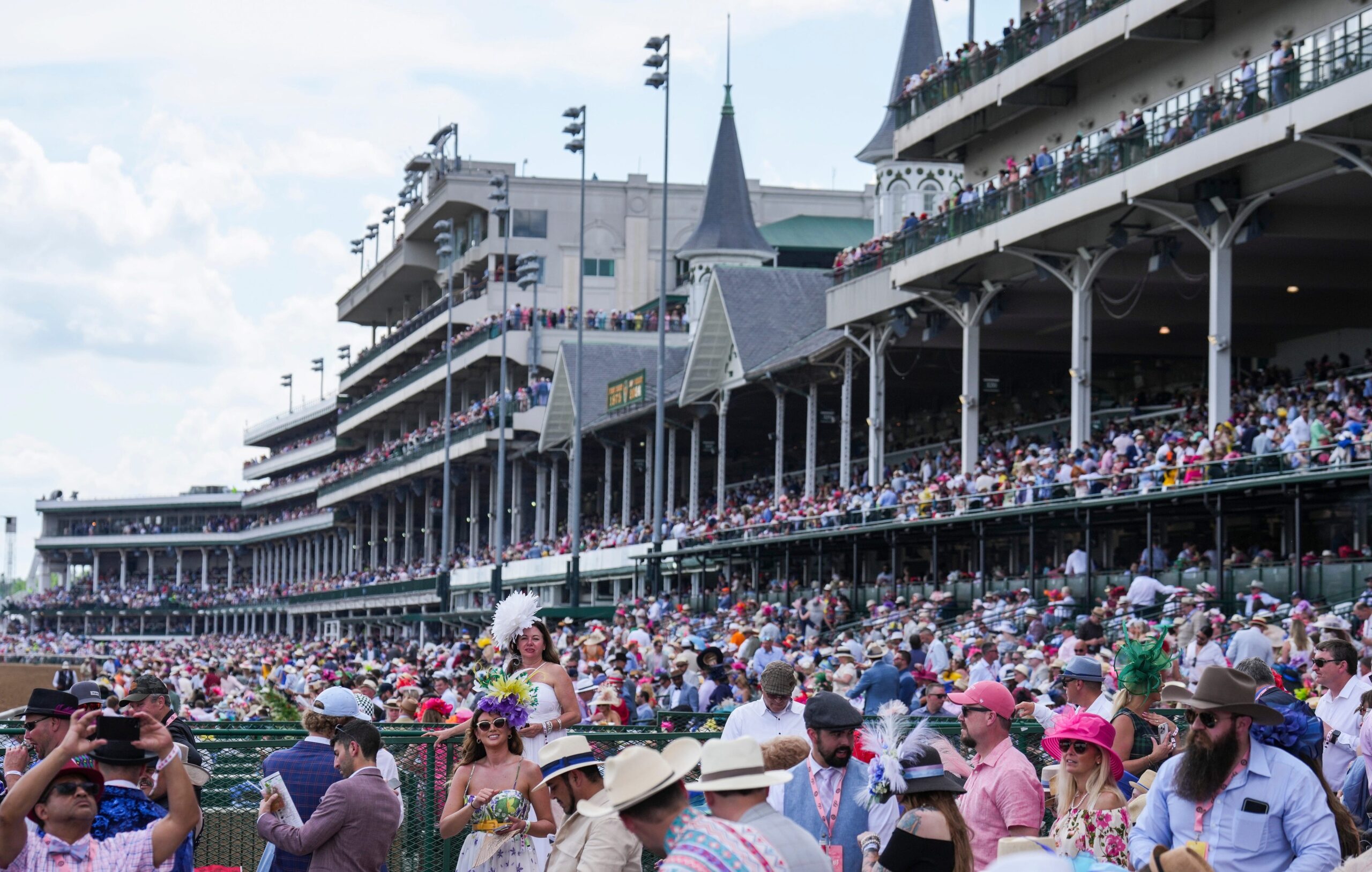 Kentucky Derby, Kentucky Derby 2025, Churchill Downs, horse racing, weather forecast, Louisville weather, rain, thunderstorms, 151st Kentucky Derby, Derby hats, Derby outfits, precipitation, National Weather Service, The Weather Channel
