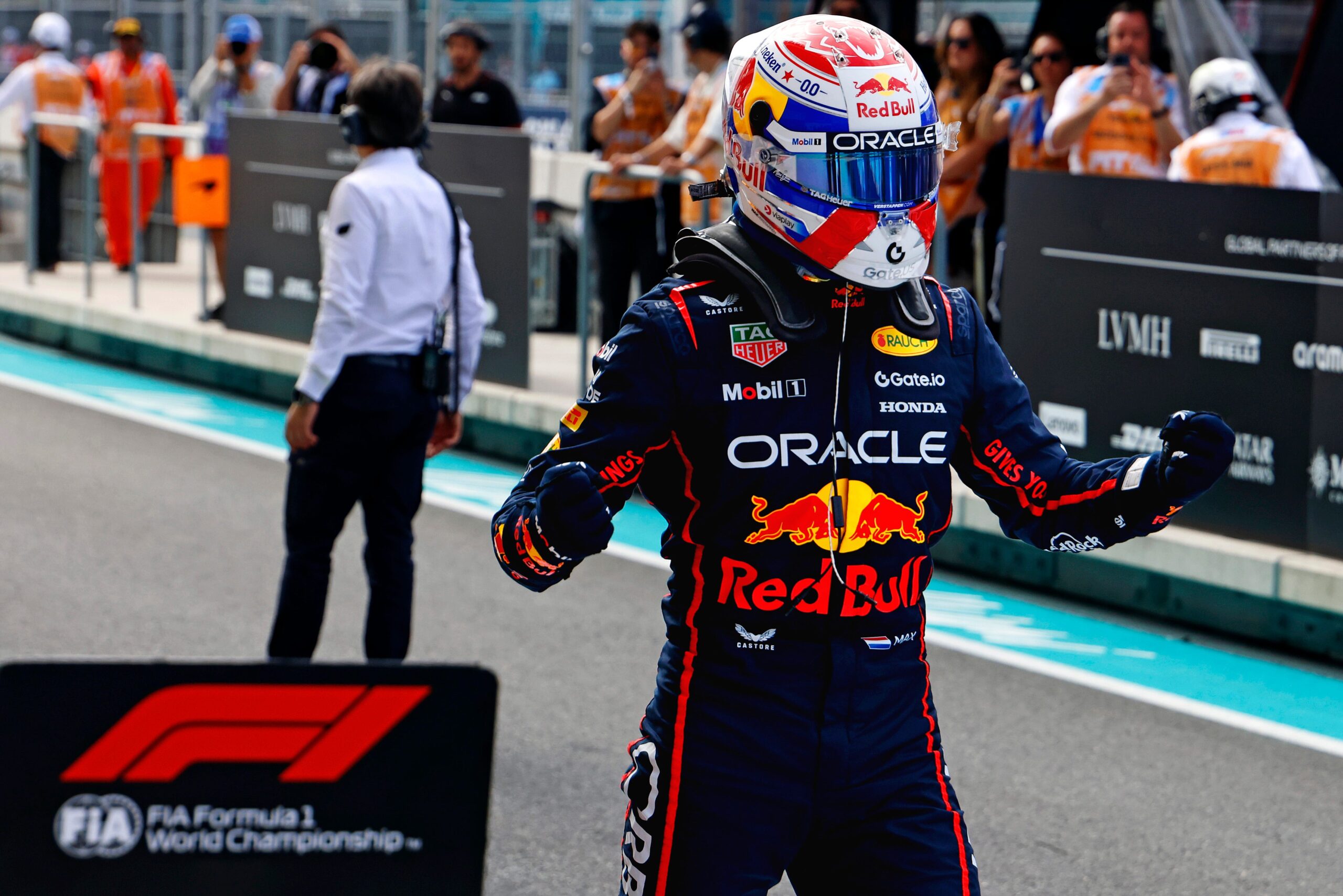 Miami Grand Prix, Formula 1, F1, Max Verstappen, Lando Norris, Oscar Piastri, Kimi Antonelli, Miami International Autodrome, Hard Rock Stadium, race, racing, motorsports, ABC, ESPN, ESPN+, F1 TV Pro, news, updates, results, drivers, teams, United States, Miami, Florida, Sprint race, pole position, Stefano Domenicalli, George Russell, Pierre Gasly
