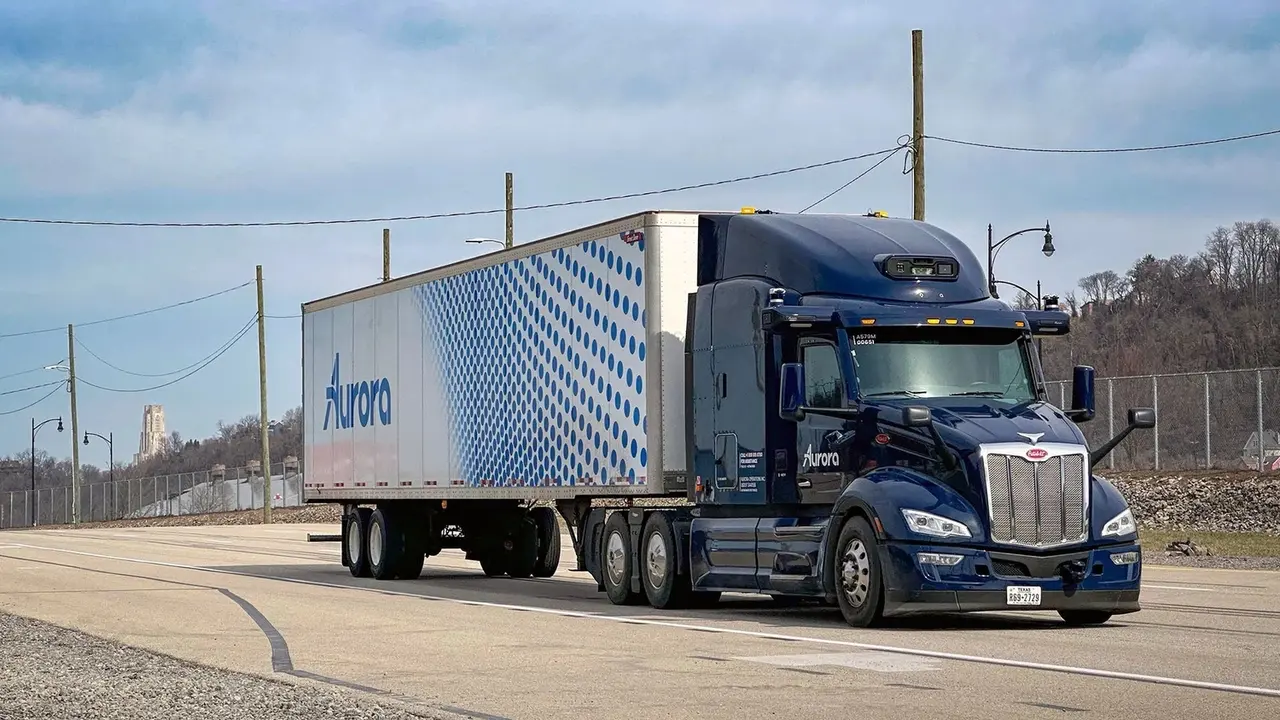 driverless trucks, autonomous vehicles, Aurora, trucking service, self-driving trucks, autonomous trucking, Texas highways, Chris Urmson, Waymo, transportation technology, AI, artificial intelligence, El Paso, Phoenix, autonomous delivery, trucking industry
