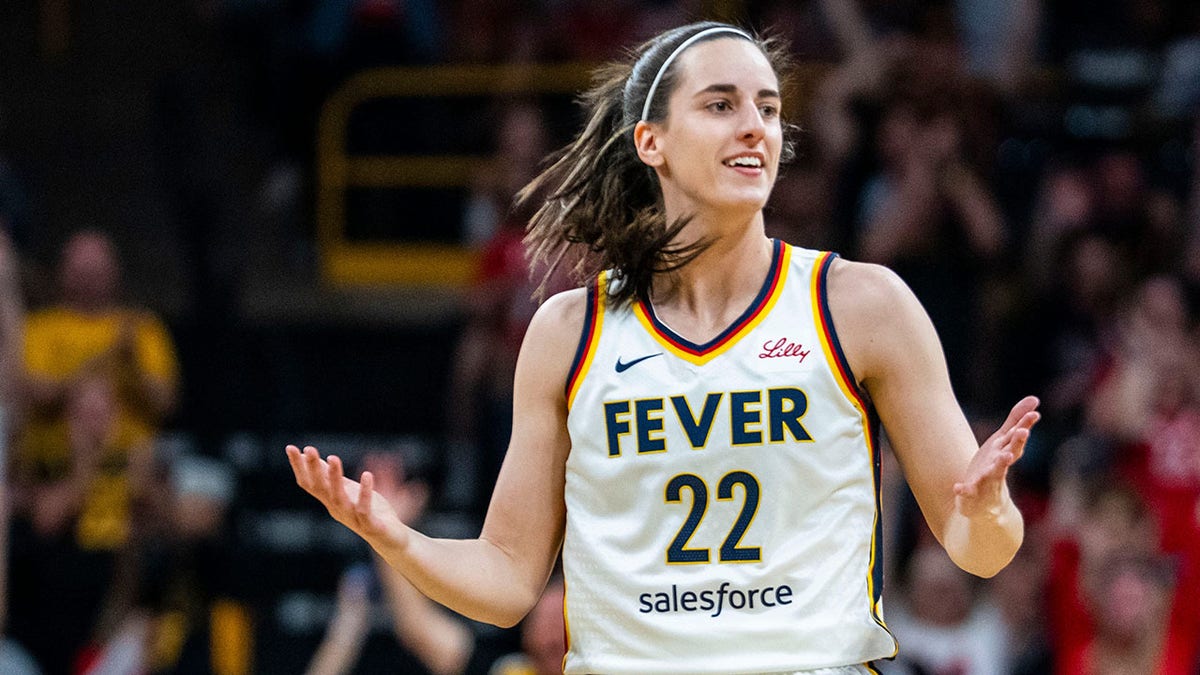 Caitlin Clark, Indiana Fever, WNBA, preseason, Brazil National Team, Carver-Hawkeye Arena, Iowa Hawkeyes, basketball, Kelsey Mitchell, Aliyah Boston, DeWanna Bonner, Natasha Howard, Sophie Cunningham, Angel Reese, Chicago Sky
