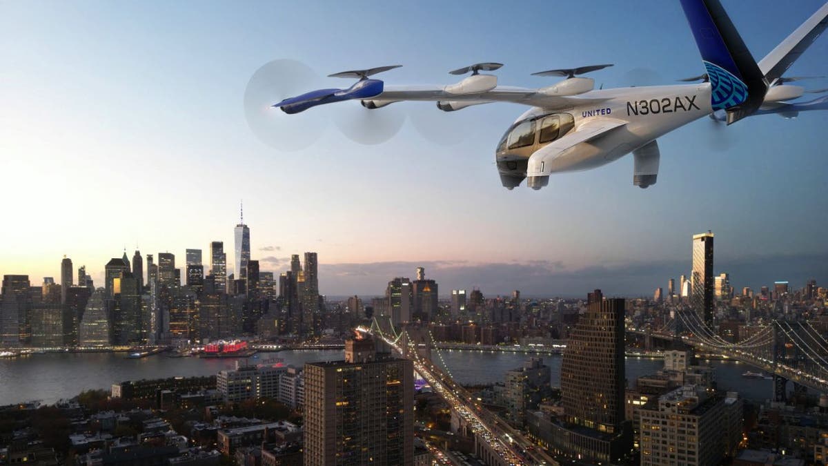 air taxi, Archer Aviation, United Airlines, eVTOL, electric aircraft, urban air mobility, New York City, transportation, Midnight aircraft, JFK, LaGuardia, Newark, airport transportation, helicopter alternative, vertiports, FAA certification, Joby Aviation, Volocopter, Beta Technologies, aviation technology, future of commuting

