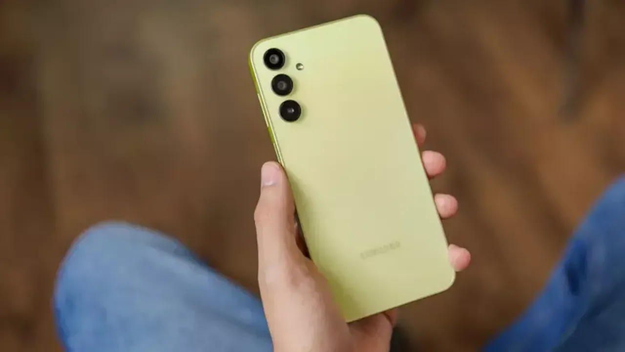 Samsung, Galaxy Note 20, Galaxy Note 20 Ultra, One UI 7, Android update, security patch, April 2025 security update, firmware update, software update, Exynos 990, smartphone, mobile, US, Europe, India, download, install, settings, vulnerabilities, S Pen
