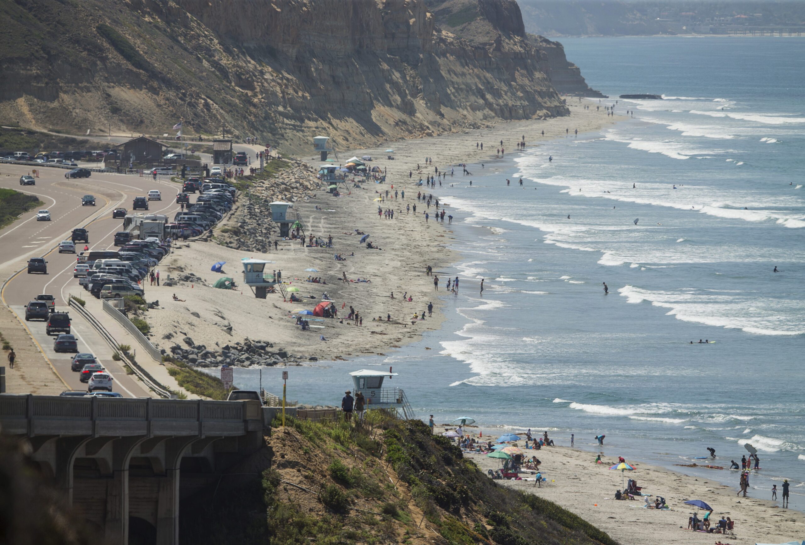San Diego boat accident, overturned vessel, Del Mar, U.S. Coast Guard, missing persons, fatalities, search and rescue, maritime disaster, California coast, Border Patrol, San Diego Sheriffs Department
