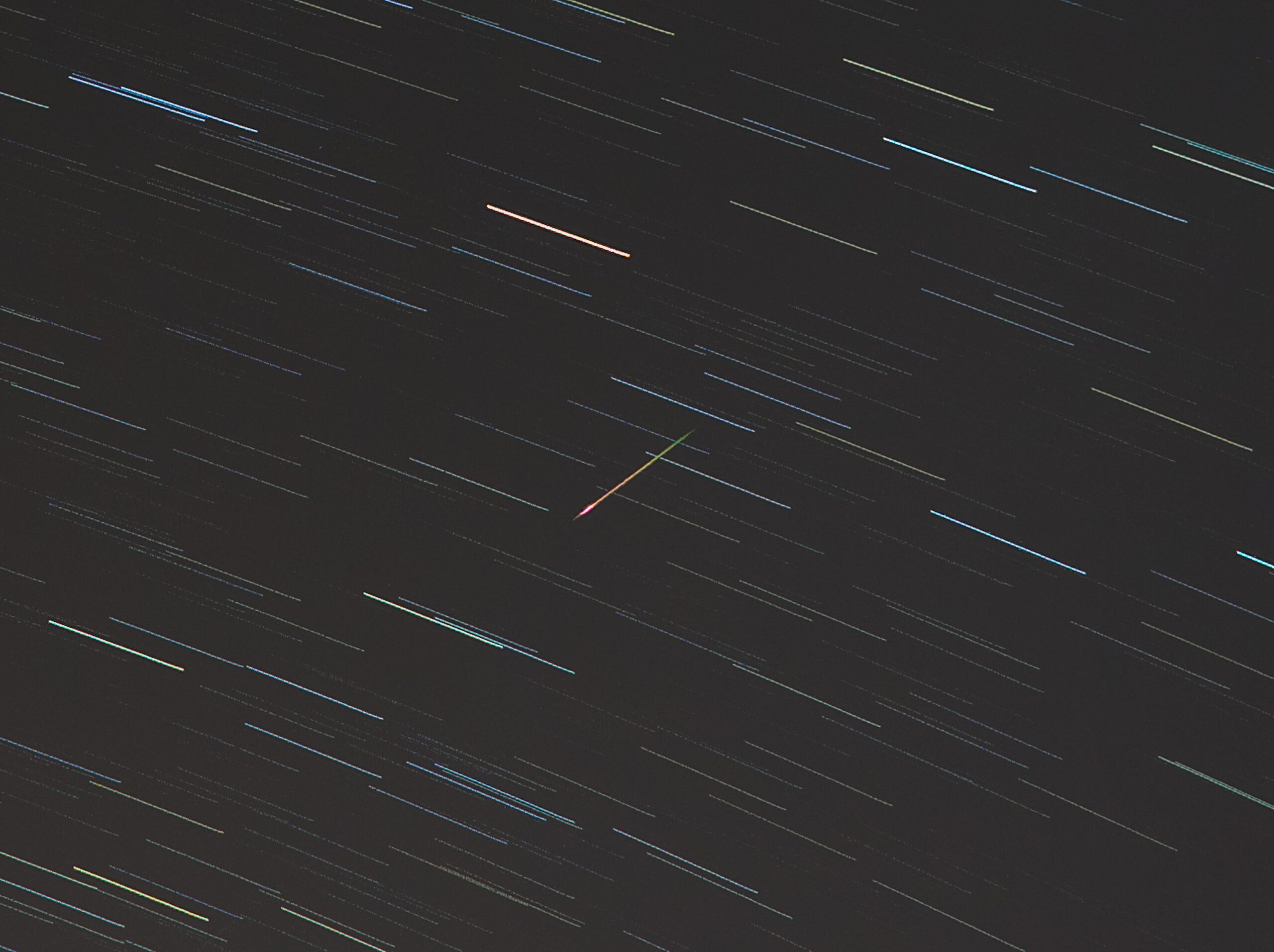ETA Aquarids, meteor shower, Halleys Comet, shooting stars, astronomy, stargazing, May 5, May 6, Southern Hemisphere, Northern Hemisphere, Aquarius constellation, Earthgrazers, NASA, meteor viewing, space debris, cosmic debris, best viewing time, meteor shower peak, 2061, Orionids, meteoritic materials
