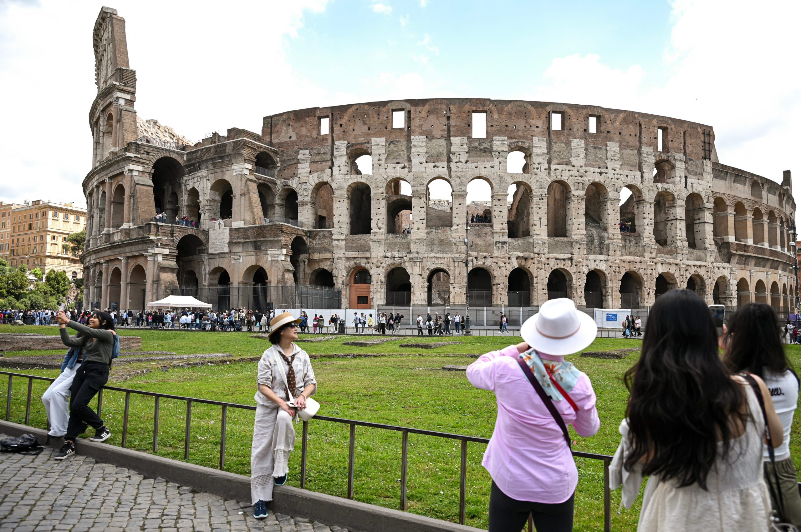 Colosseum, Rome, impaled, fence, photo, accident, American tourist, Taiwan, injury, surgery, San Giovanni hospital, Italian law enforcement, vandalism, criminal penalty, Zach Wichter, USA TODAY, travel reporter
