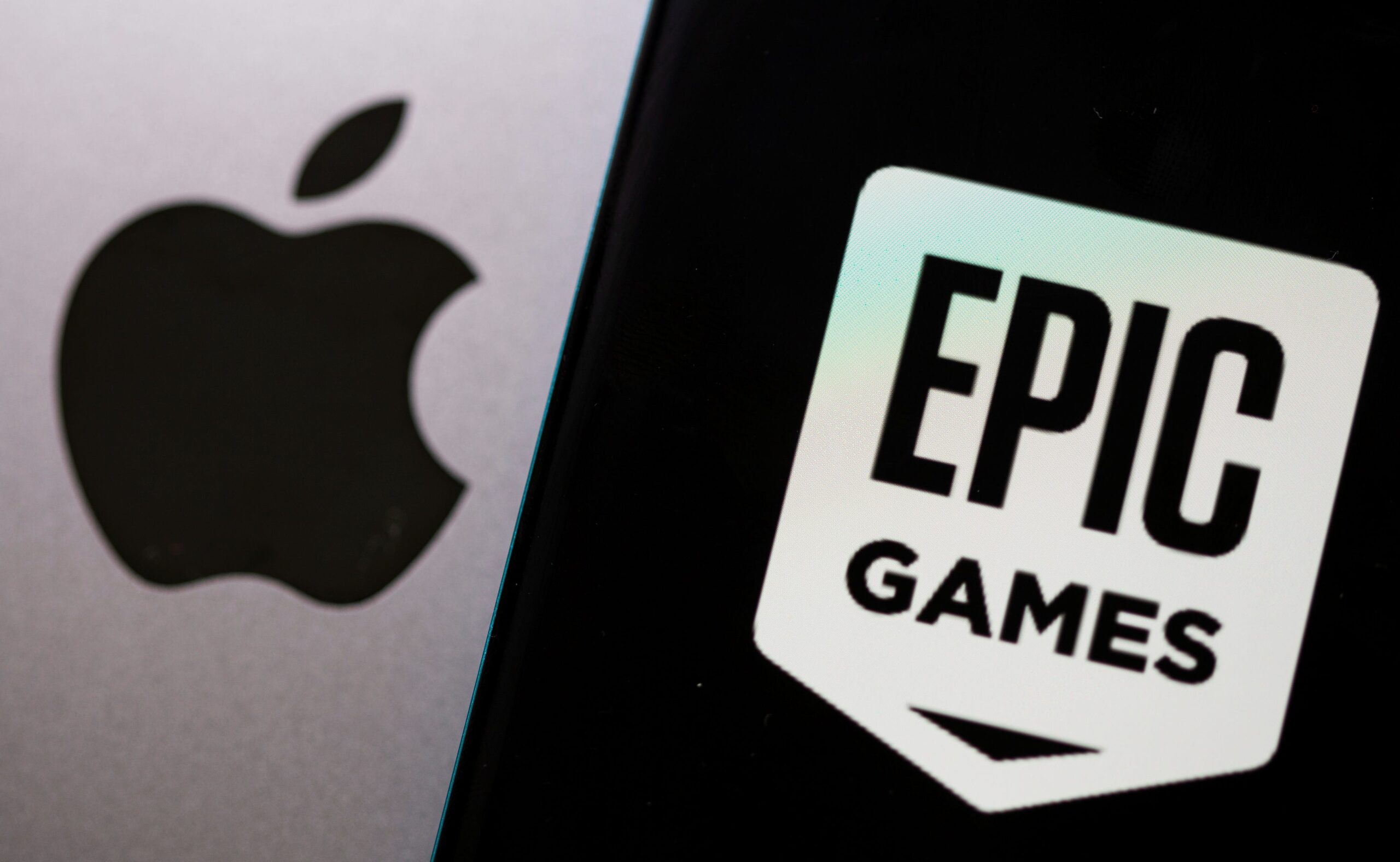Apple, AAPL.O, App Store, Epic Games, antitrust lawsuit, Yvonne Gonzalez Rogers, 9th U.S. Circuit Court of Appeals, contempt of court, injunction, app developers, third-party payment options, scare screens, Fortnite, iOS operating system, Mike Scarcella, Nia Williams, Chizu Nomiyama
