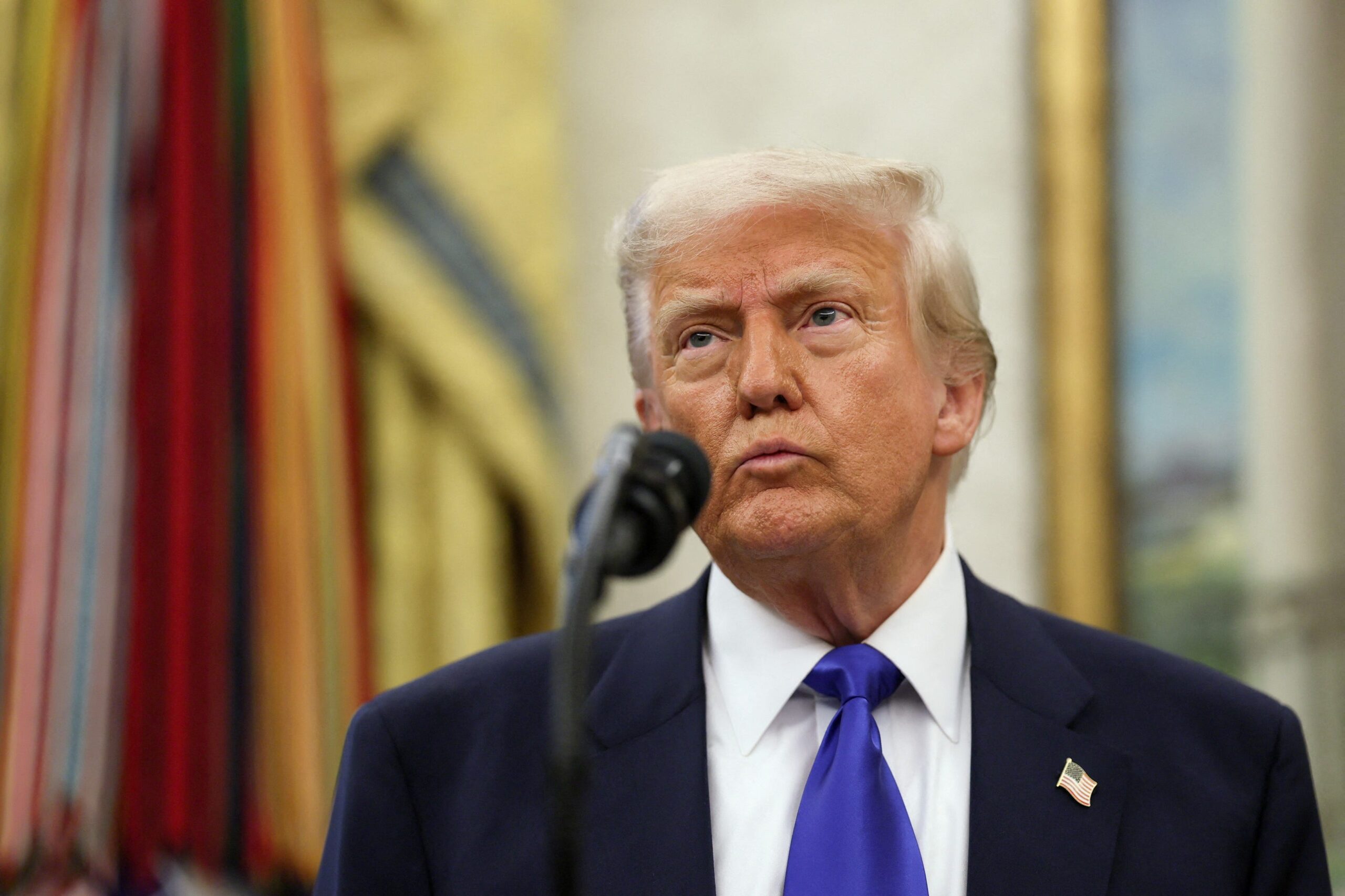 Donald Trump, MAGA Inc Super PAC, David Sacks, White House AI Czar, crypto, digital assets, Trump 2028, third term, Elizabeth Warren, Senate Banking Committee, ethics waiver, meme coin, $TRUMP, campaign finance, political fundraising, Trump National Golf Club
