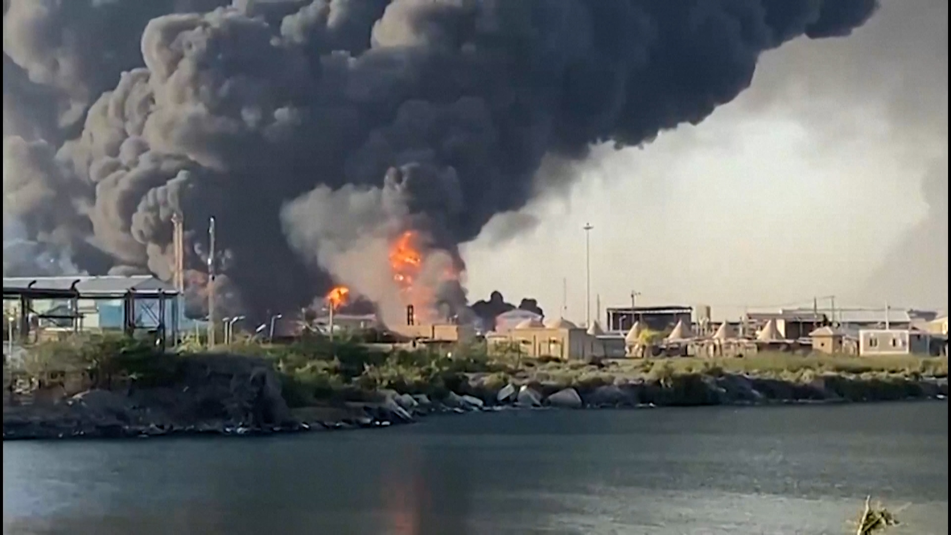 Port Sudan, Sudan, drone attack, Rapid Support Forces (RSF), Sudanese Armed Forces, conflict, airport, Abdel Fattah al-Burhane, Mohamed Hamdane Daglo, civil war, explosions, air traffic, military base, warehouse, Khartoum, fighting, Sudan crisis
