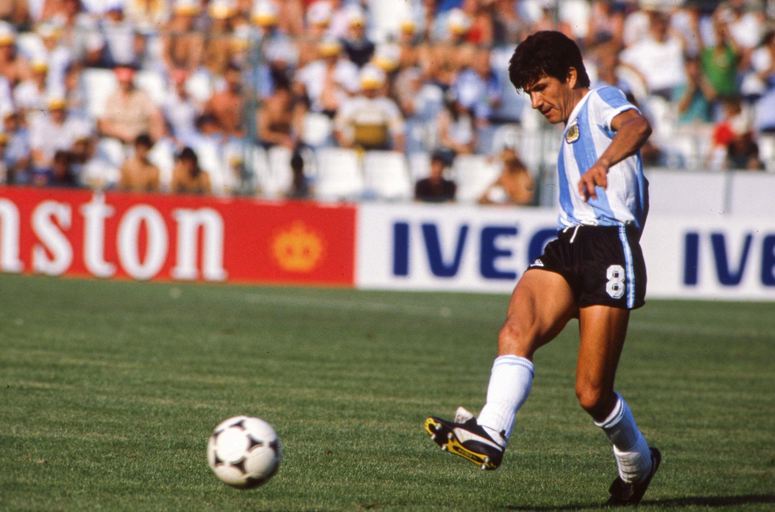 Luis Galvan, Argentine, football, World Cup 1978, defender, death, obituary, Daniel Passarella, Mario Kempes, Ubaldo Fillol, AFA, Argentine Football Federation
