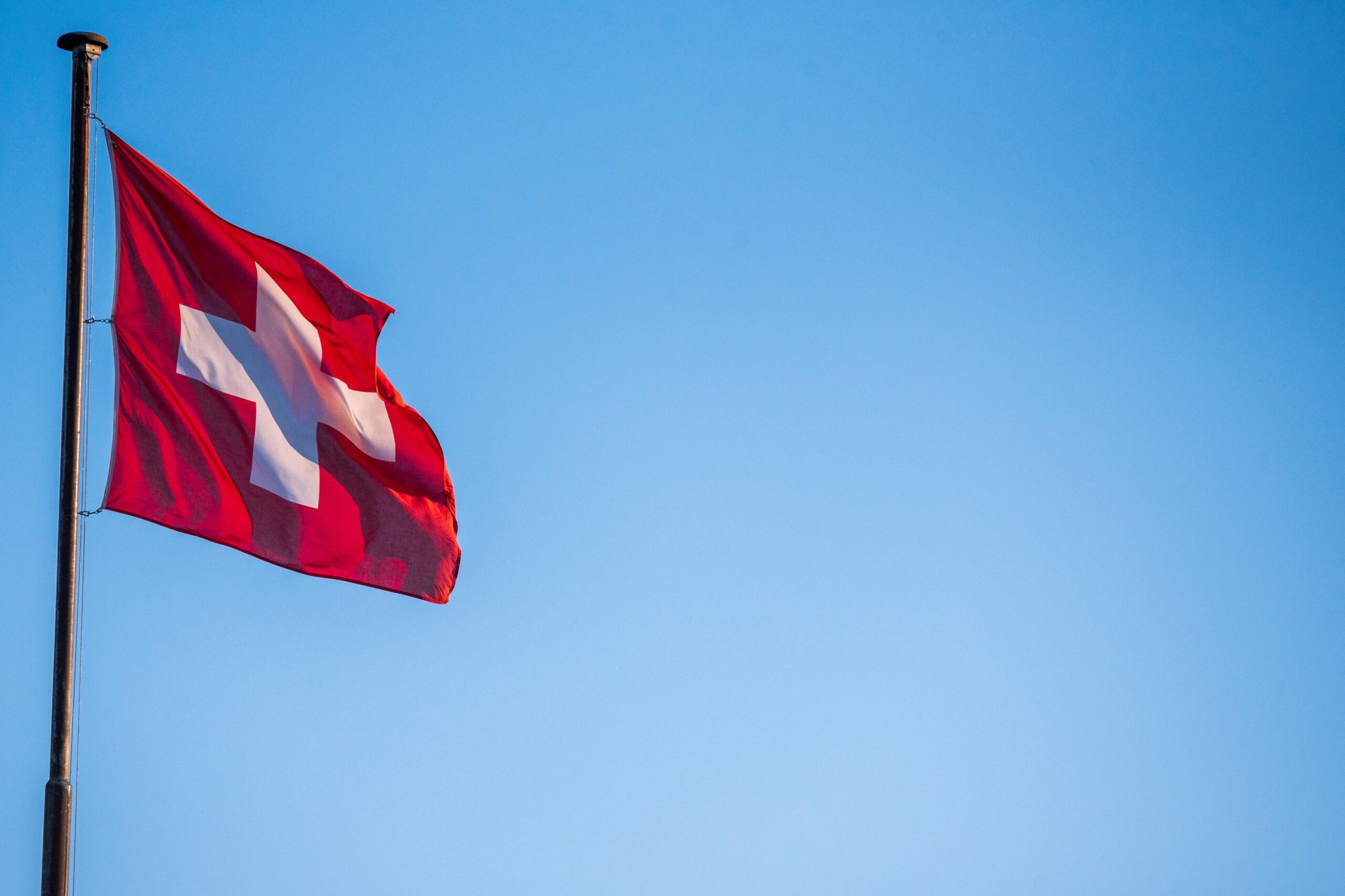 Switzerland, unemployment rate, April, economy, job market, youth unemployment, unemployment 50+, job vacancies, economic outlook, hiring prospects, industry, hospitality, employment indicator, trade, tariffs, United States, Donald Trump
