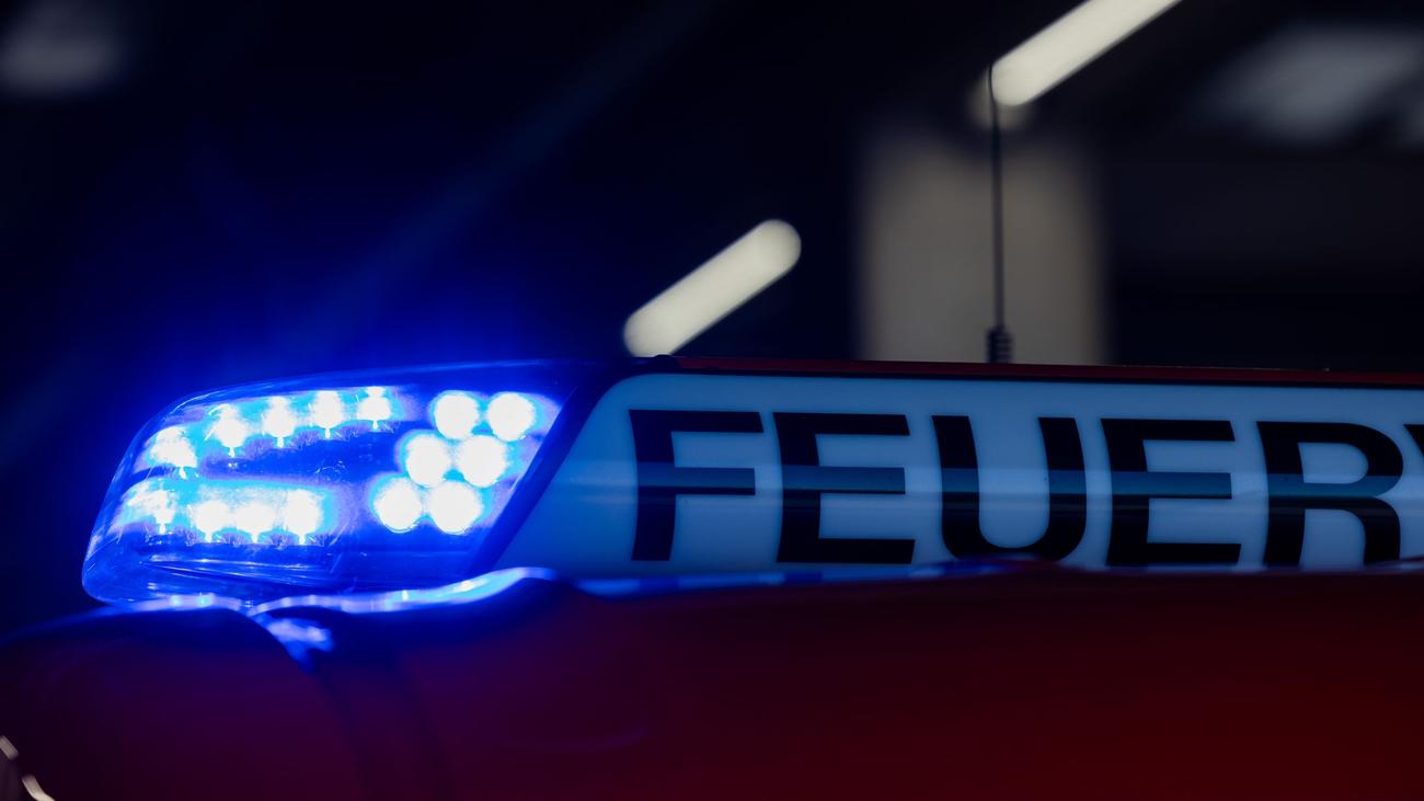 Fire, Bad Gottleuba-Berggießhübel, Sächsische Schweiz-Osterzgebirge, Dead body, Firefighting, Apartment fire, Police investigation, Fire cause, Identity of deceased, Early morning fire, Dresden police
