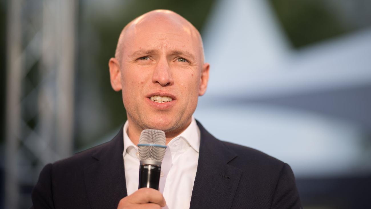AfD, Hessen, Serbien, Kroatien, Manfred Pentz, Ausladung, Rechtsextremismus, Europaminister, Dienstreise, Anna Nguyen, Christian Rohde, Robert Lambrou, EU-Annäherung, Balkan, Politik
