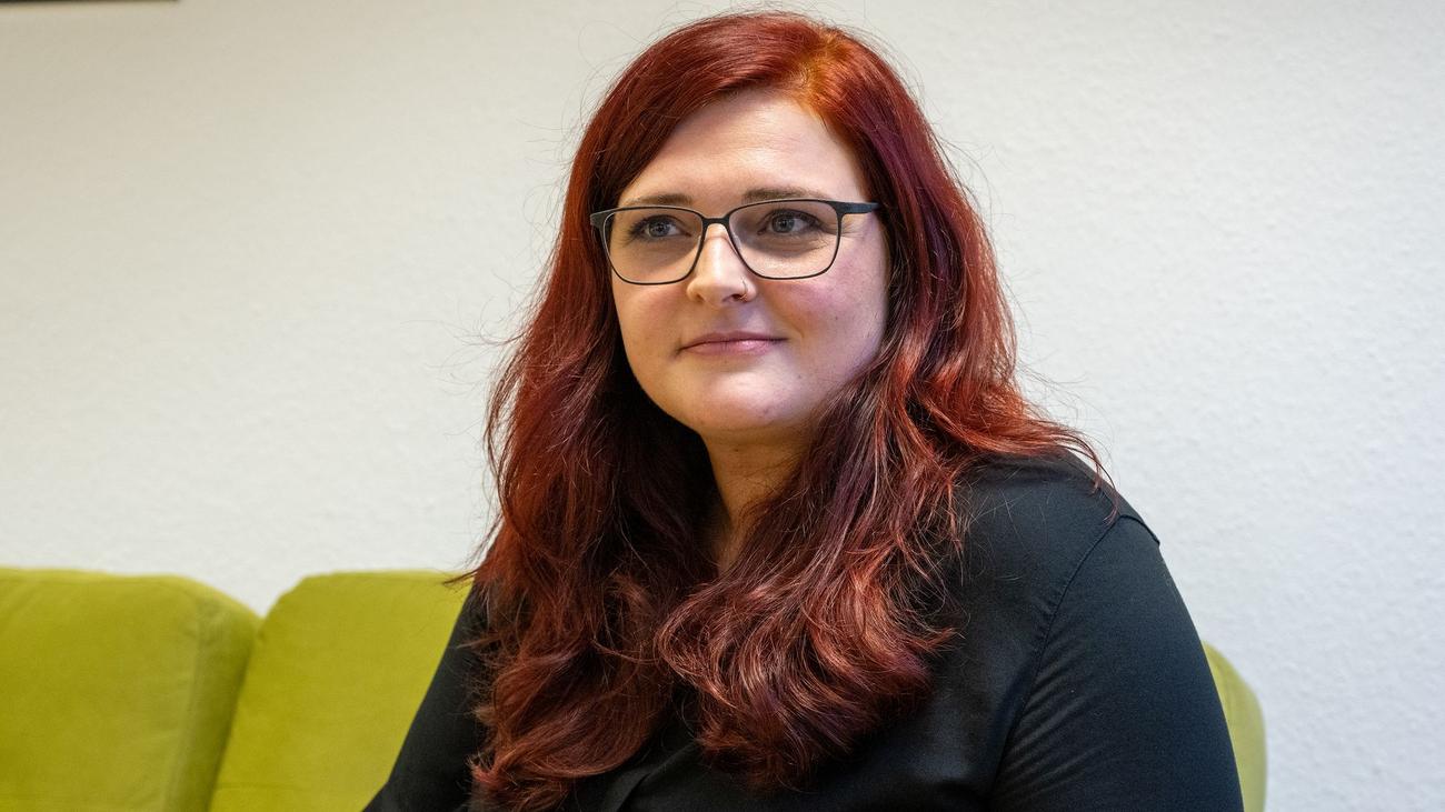 AfD, right-wing extremism, Die Grünen, Rheinland-Pfalz, German politics, Verfassungsschutz, Pia Schellhammer, Carl-Bernhard von Heusinger, democracy, political consequences, party ban, Landesdienst, employment ban, state service, political cooperation, political exclusion.
