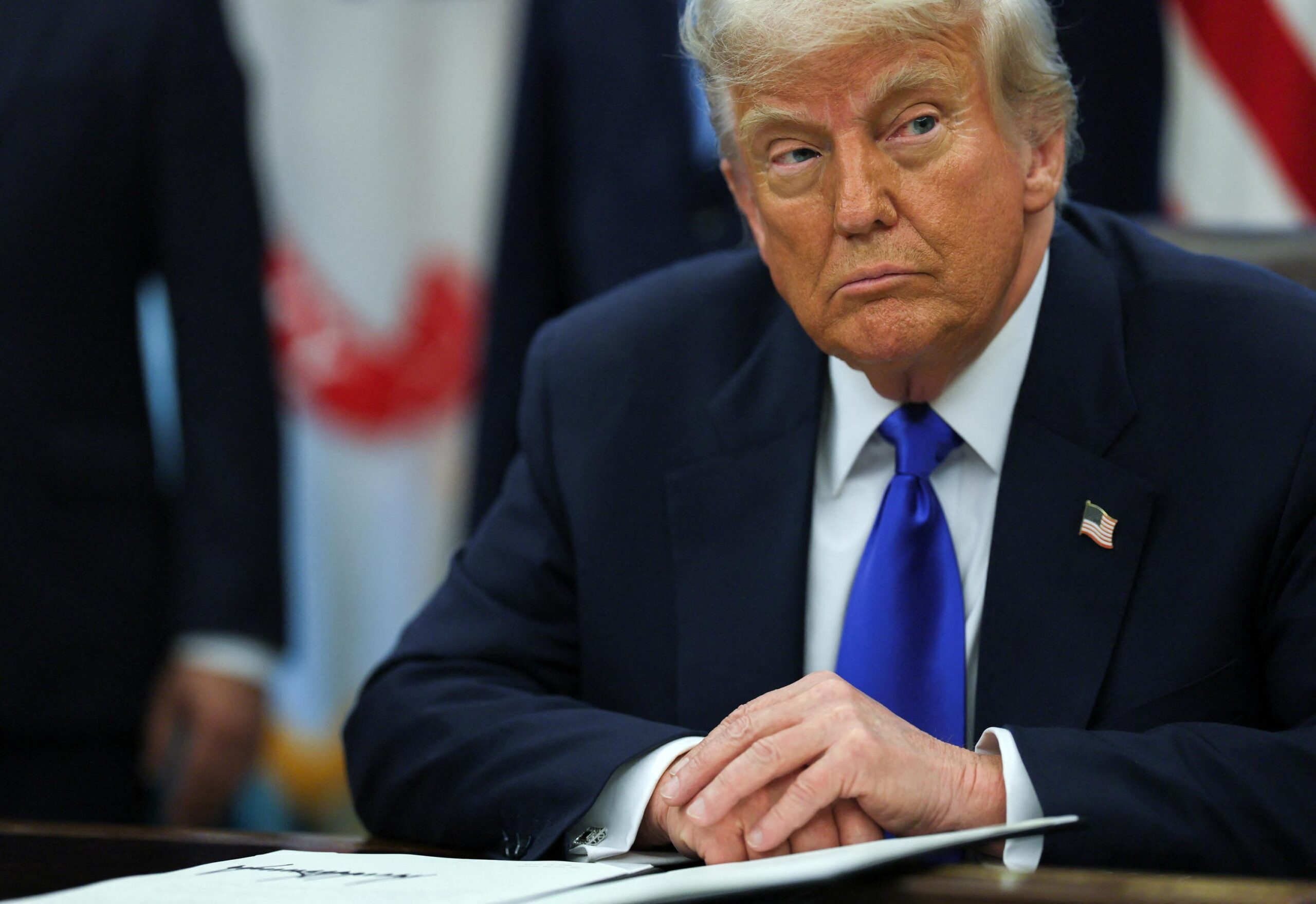 Festival de Cannes 2025, Donald Trump, droits de douane, cinéma américain, Hollywood, Ali Abbasi, The Apprentice, Sebastian Stan, industrie cinématographique, production cinématographique, financement, distribution, films étrangers, Jon Voight, Robert De Niro, Spike Lee, Croisette, stars américaines, politique, transgenre, LGBTQ+, crédits d'impôts, marché du film, crise, Mubi, Neon, indépendants.
