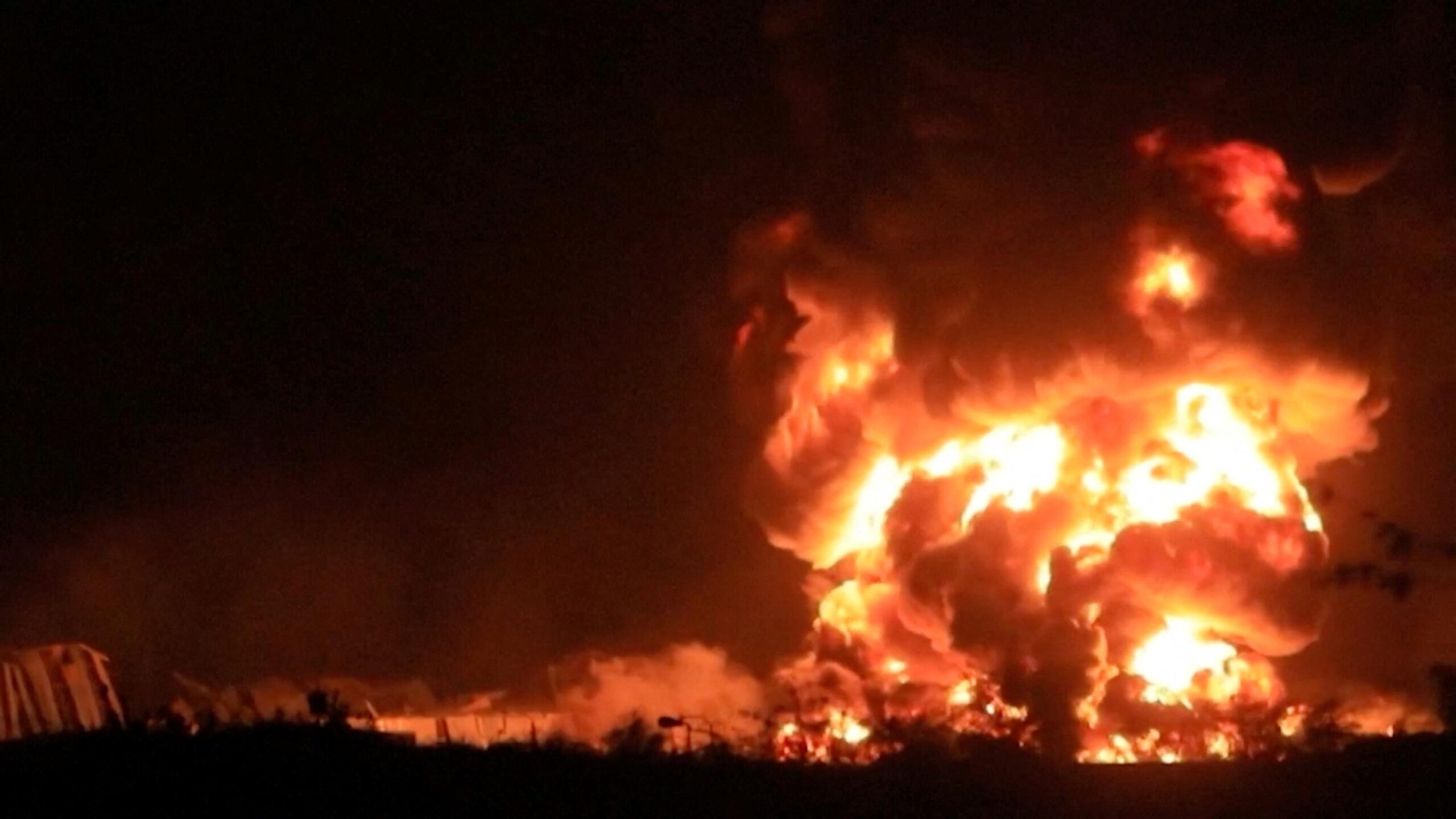 Yemen, Houthi rebels, Sanaa airport, airstrikes, US-Israeli aggression, Al-Massirah, Sanaa, Middle East conflict
