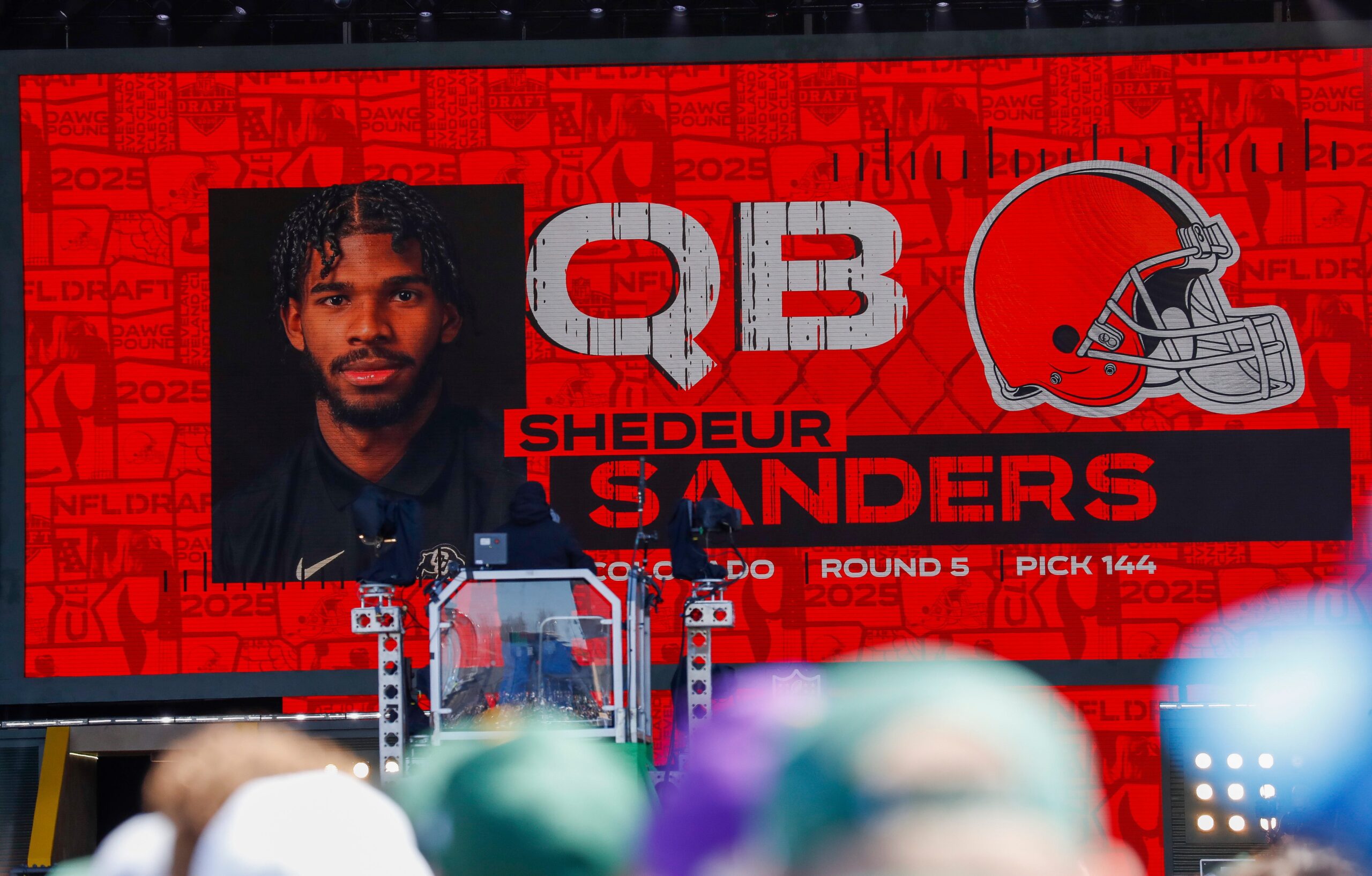 Shedeur Sanders, Cleveland Browns, NFL Draft, Tom Brady, Jersey Number 12, Dillon Gabriel, Joe Flacco, Kenny Pickett, Deshaun Watson, Quarterback, Football, Sports News, 2025 NFL Season, Vinny Testaverde, Colt McCoy, Jeff Driskel, Josh Gordon, USA TODAY Sports, Tyler Dragon
