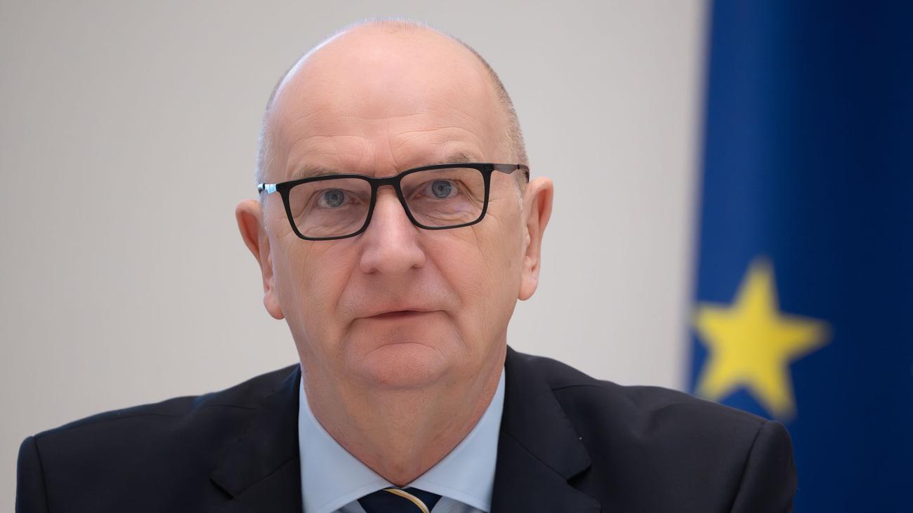 Dietmar Woidke, Friedrich Merz, Bundeskanzler, Brandenburg, Gratulation, Bundesregierung, Zusammenarbeit, Politik, Bundestagswahl, Abstimmung, Koalition, CDU/CSU, SPD
