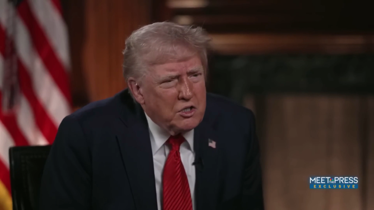 Donald Trump, tariffs, Jeff Bezos, Amazon, Kristen Welker, Meet the Press, CEO, business leaders, Washington Post, trade, economics, tariff policy, import charges, consumer prices, media, politics.
