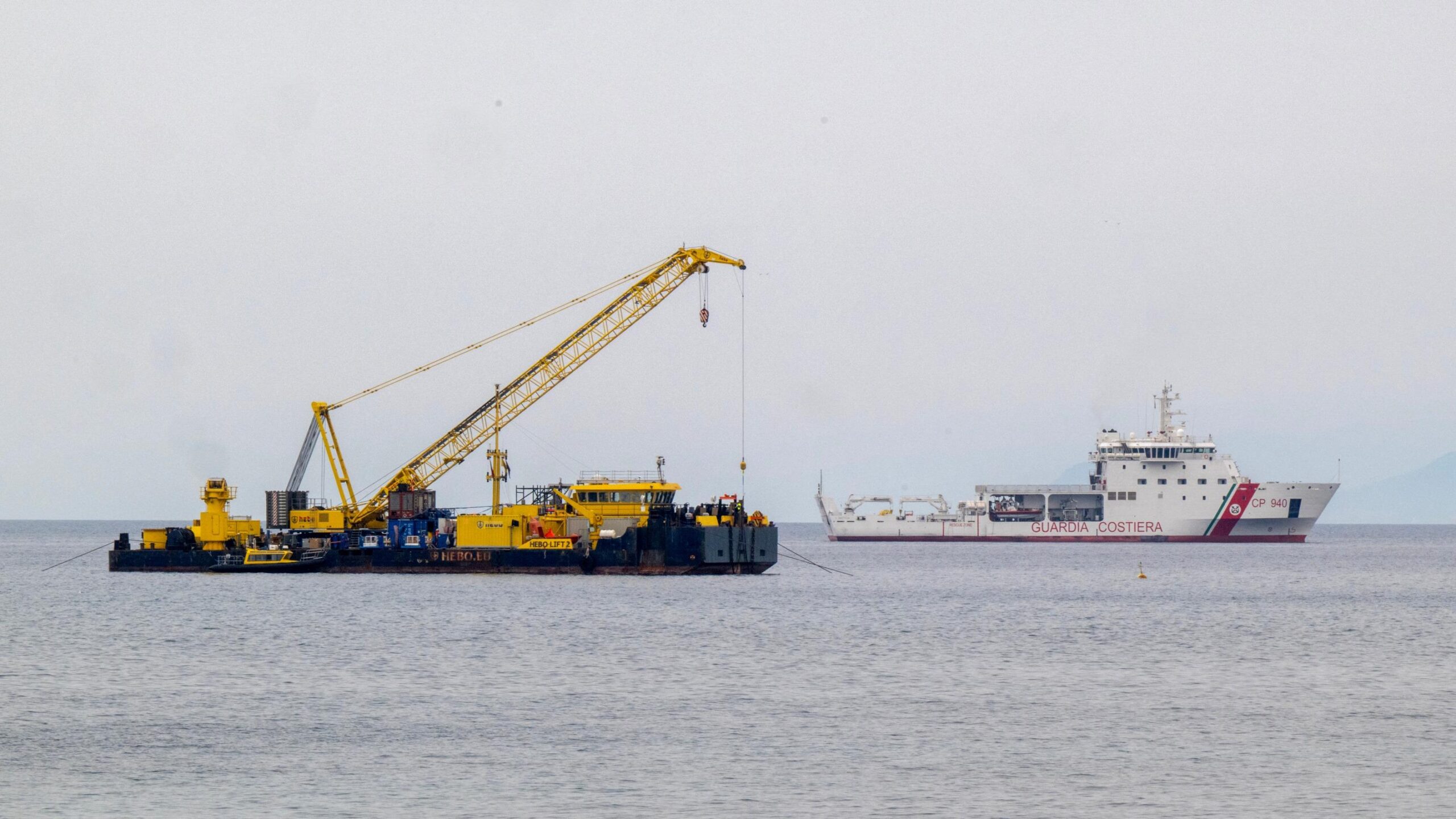 Bayesian, yacht, shipwreck, Sicily, Mike Lynch, salvage operation, maritime accident, investigation, Hebo Lift, crane, underwater, human error, cause of shipwreck, 2024, Palerme, Rotterdam, naval architecture, maritime law.
