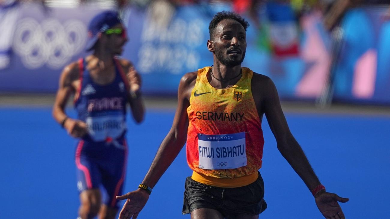 Samuel Fitwi, German Marathon Record, Tokyo World Championships, City Marathon, DLV, Athletics, Running, Valencia Marathon, Amanal Petros, Marathon Decision, Financial Incentive, Marathon Runners
