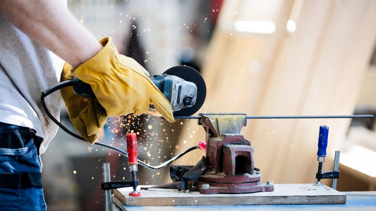 Berlin Handwerk, Wirtschaftliche Sorgen, Handwerkskammer Berlin, Auftragslage, Konjunkturumfrage, Geschäftslage, Auftragsrückgang, Bauhauptgewerbe, Kfz-Gewerbe, Beschäftigungslage, Personalrückgang, Handwerksbetriebe
