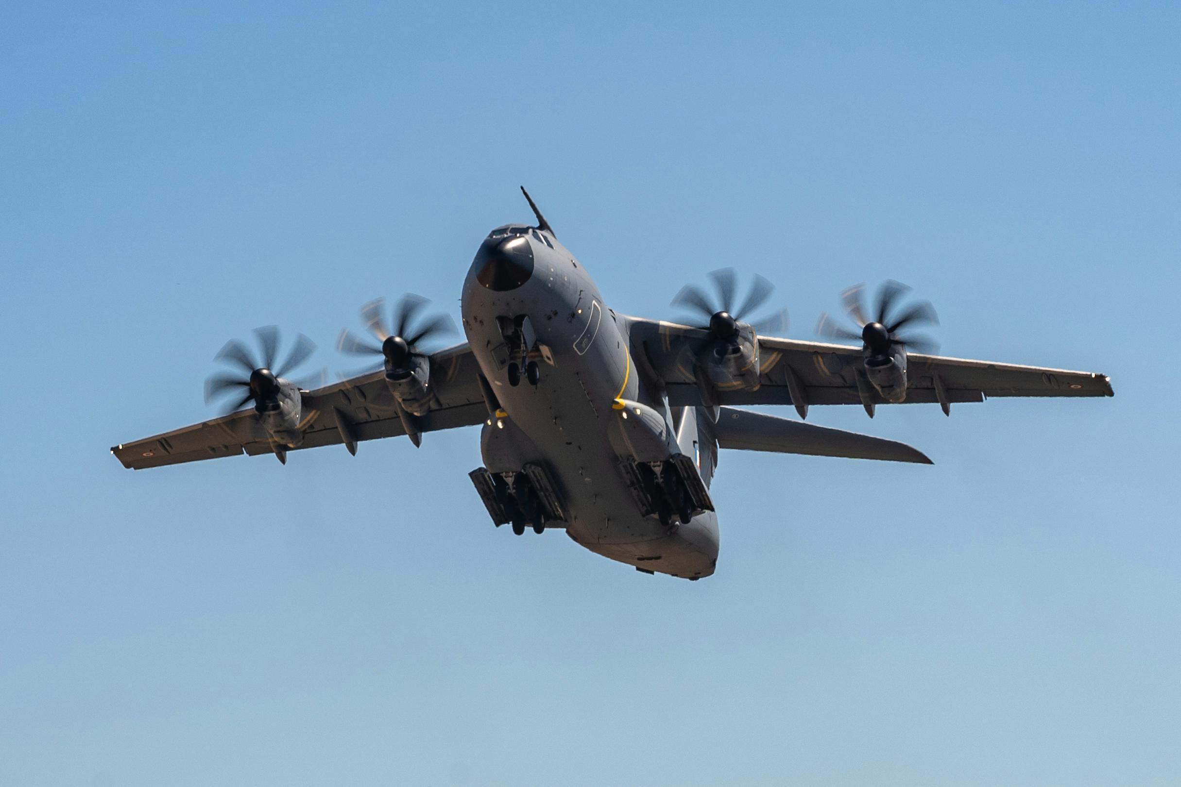 Defense industry, military aviation, arms orders, French government, GIFAS, Guillaume Faury, arms exports, military contracts, defense spending

