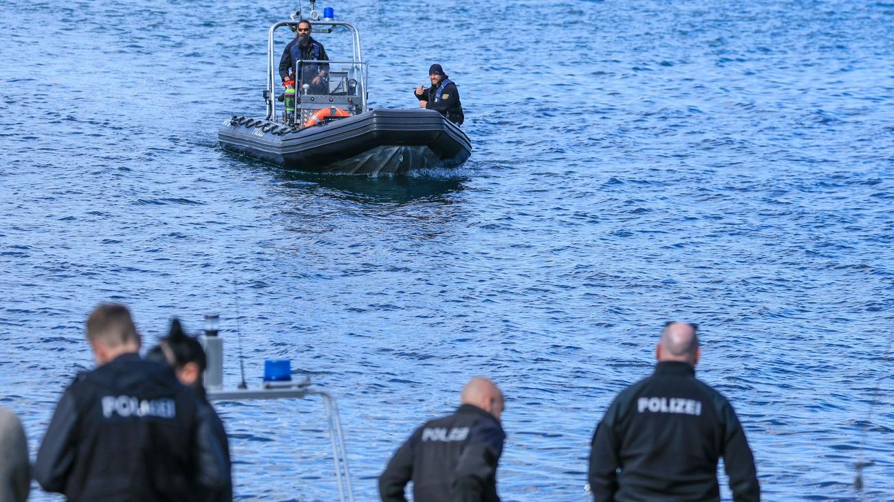 Cospudener See, Leipzig, dead body, diver, police, recovery, missing person, search, lake, Saxony
